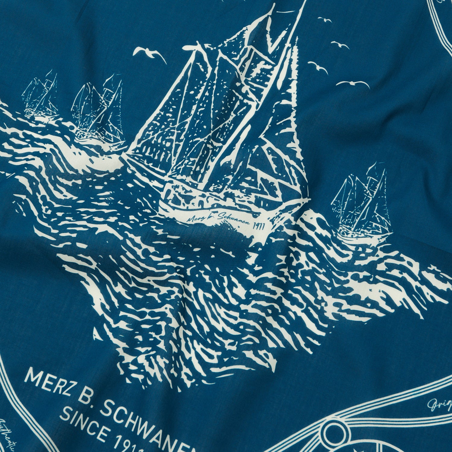 Merz b. Schwanen BANDANA01 'Good Basics' Cotton Bandana - Ink Blue | Soft & Breathable Unisex Bandana for Outdoor Activities, Sports & Fashion Accessories
