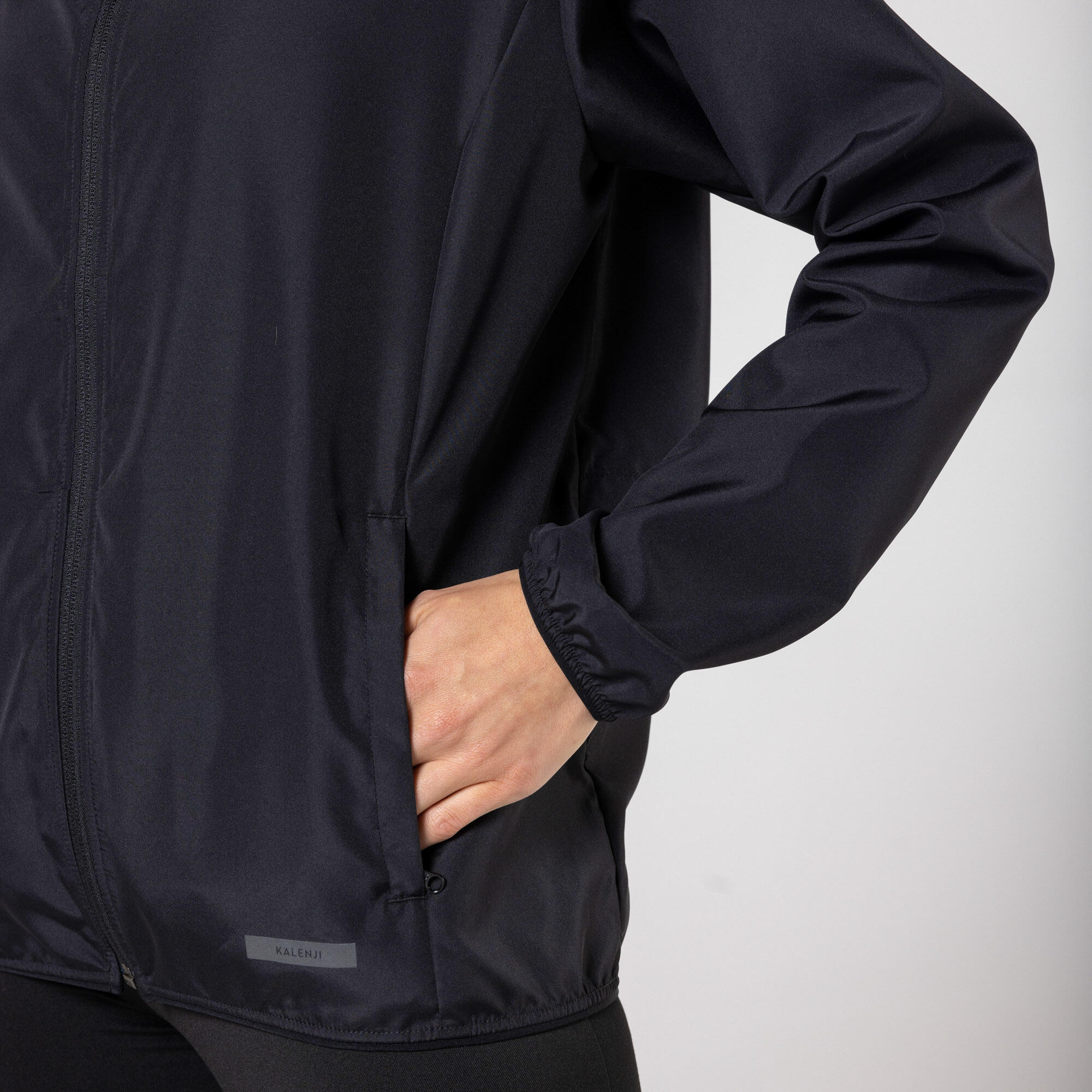 Kiprun Women's Run 100 Windproof Running Jacket - Lightweight Water-Resistant Trail Running Coat for Outdoor Jogging & Hiking - Perfect for Cold Weather Training & Mountain Adventures