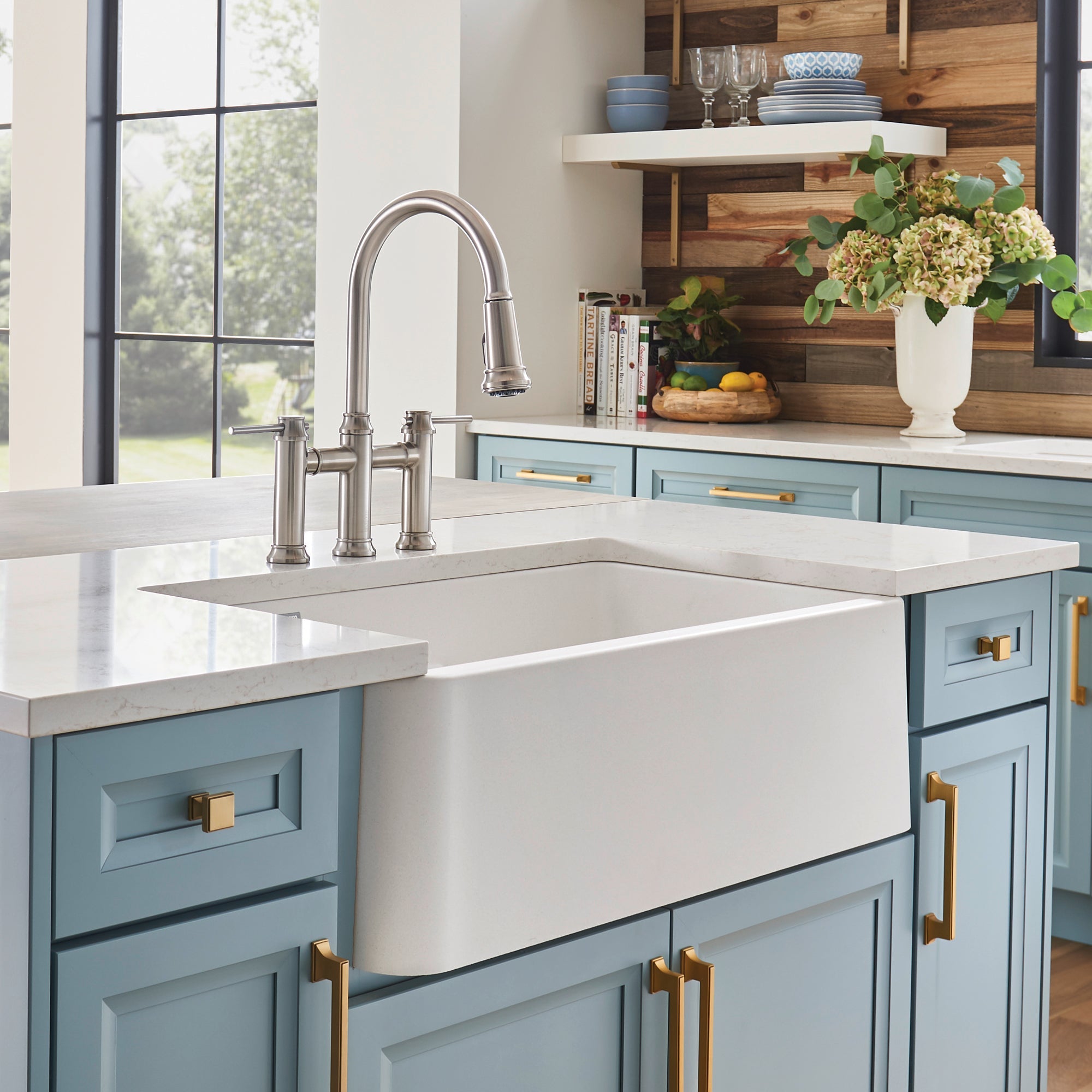 BLANCO IKON Silgranit 33-Inch Double Bowl 60/40 Farmhouse Kitchen Sink with Low Divide - Perfect for Large Meal Prep, Dishwashing & Entertaining in Modern Farmhouse & Rustic Style Kitchens