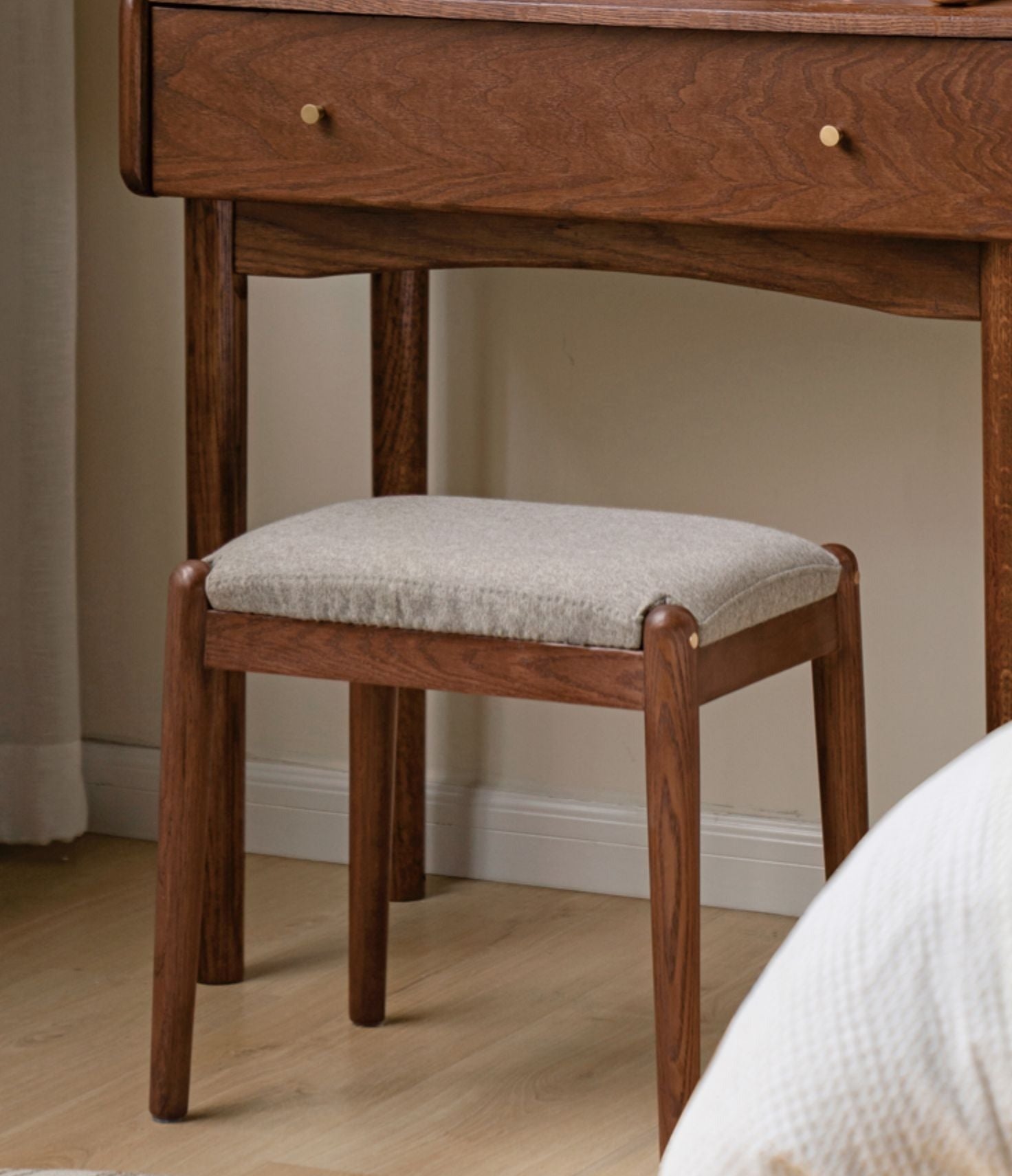 Solid Oak & Birch Wood Makeup Stool - Durable Vanity Seat with Comfortable Cushion for Bedroom, Bathroom & Dressing Room