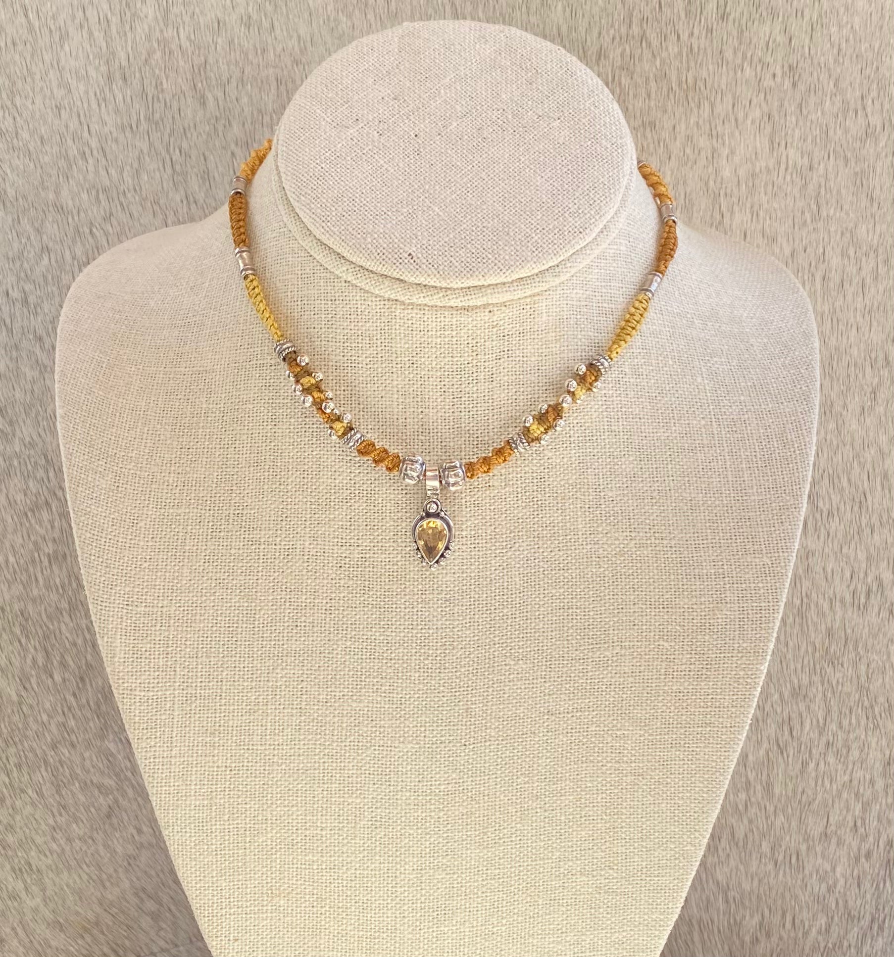 Handmade Macramé Joy Necklace with Genuine Citrine Gemstone - Boho Chic Jewelry for Women, Perfect for Yoga, Meditation & Spiritual Healing