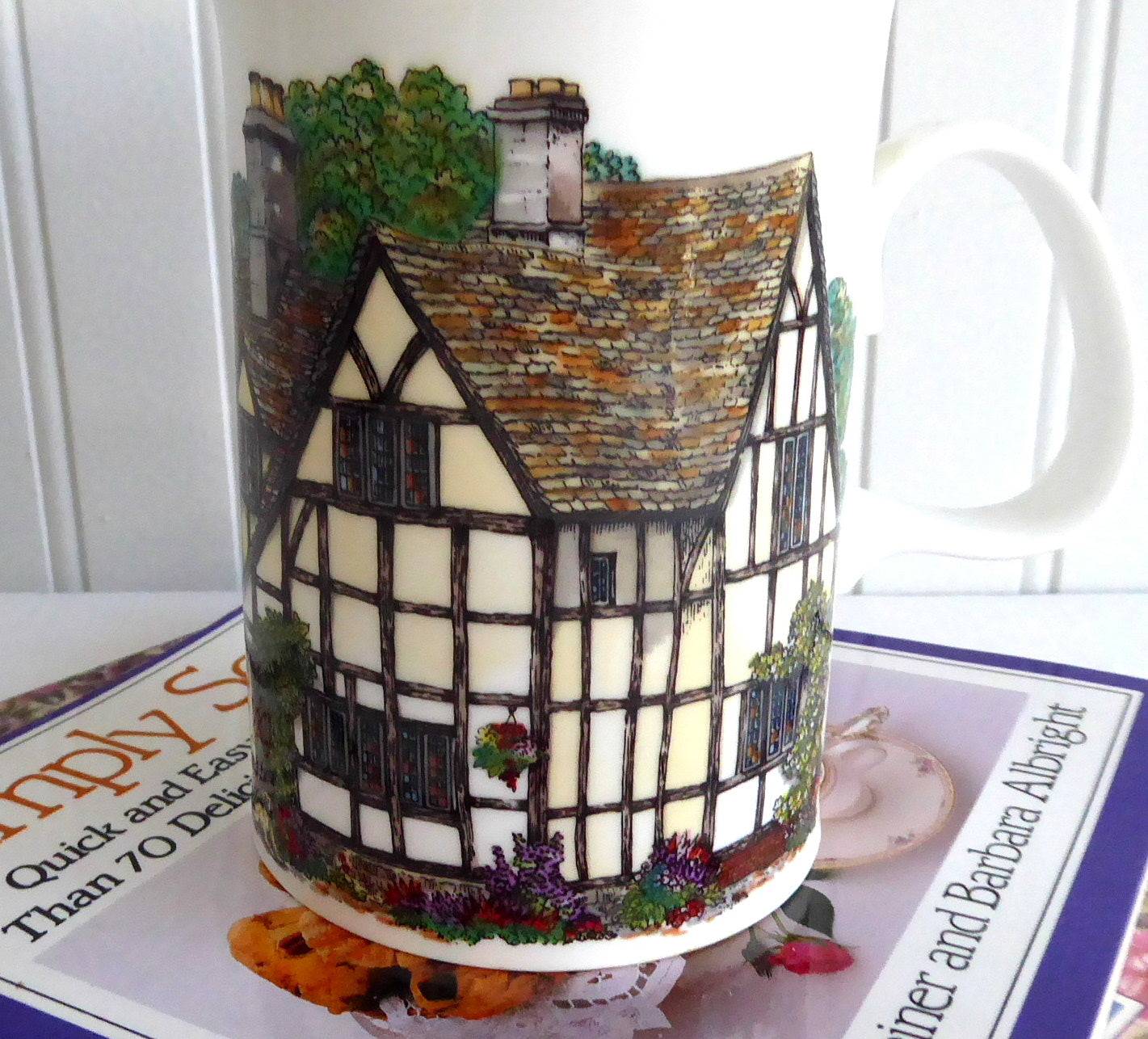Dunoon Hamlets Mug by Sue Scullard - Premium English Village Bone China Tea Cup for Coffee, Tea & Hot Beverages | Perfect for Home, Office & Gift Giving
