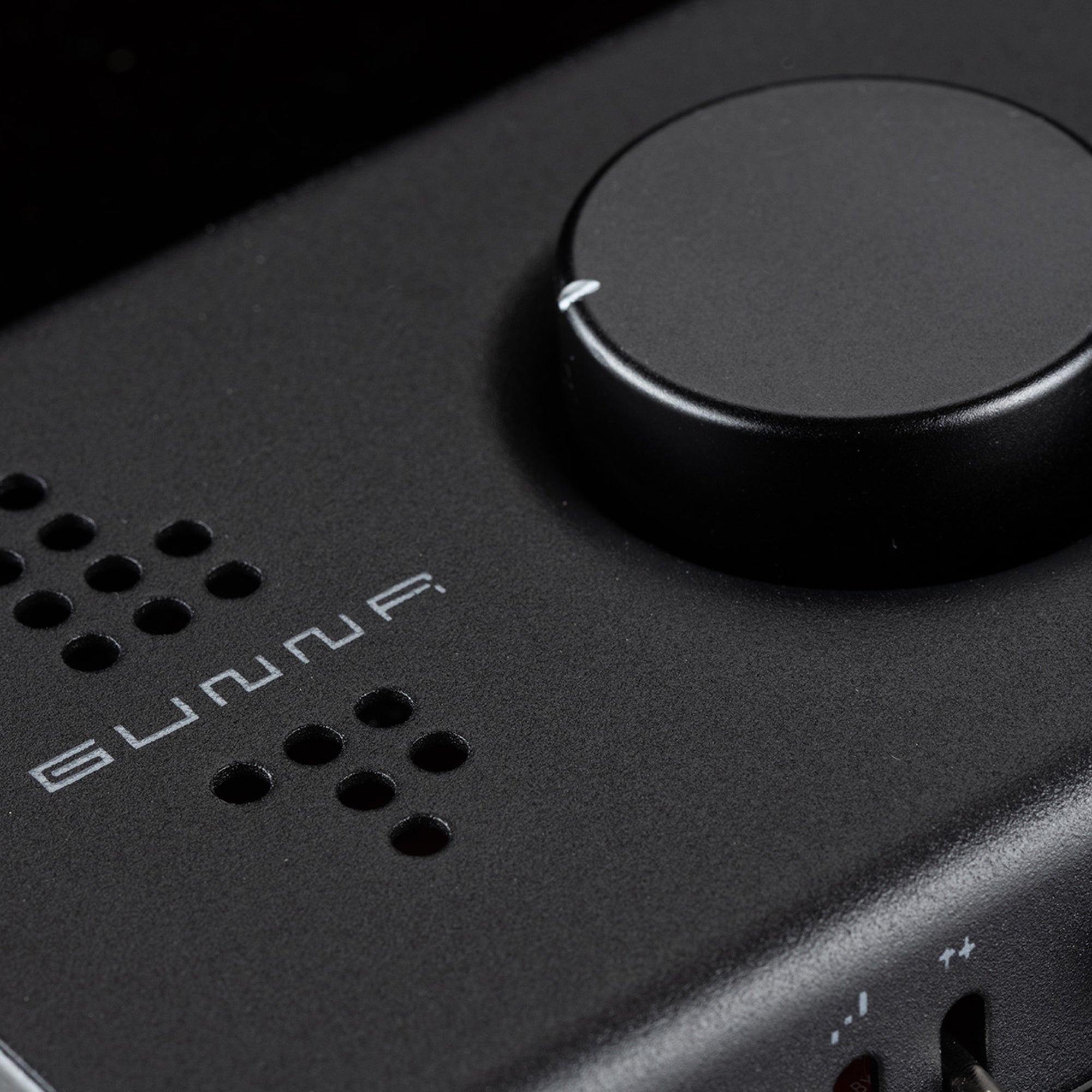 Schiit Audio Gunnr Gaming Headphone Amplifier & DAC - High-Performance USB DAC/Amp for PC, PS5, Xbox - Enhance Gaming & Music Experience