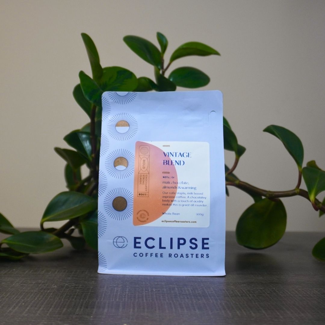 Eclipse Coffee Roasters Vintage Blend Espresso Beans - Premium Dark Roast Whole Bean Coffee for Espresso Machines - Perfect for Home Brewing, Cafes & Gifts