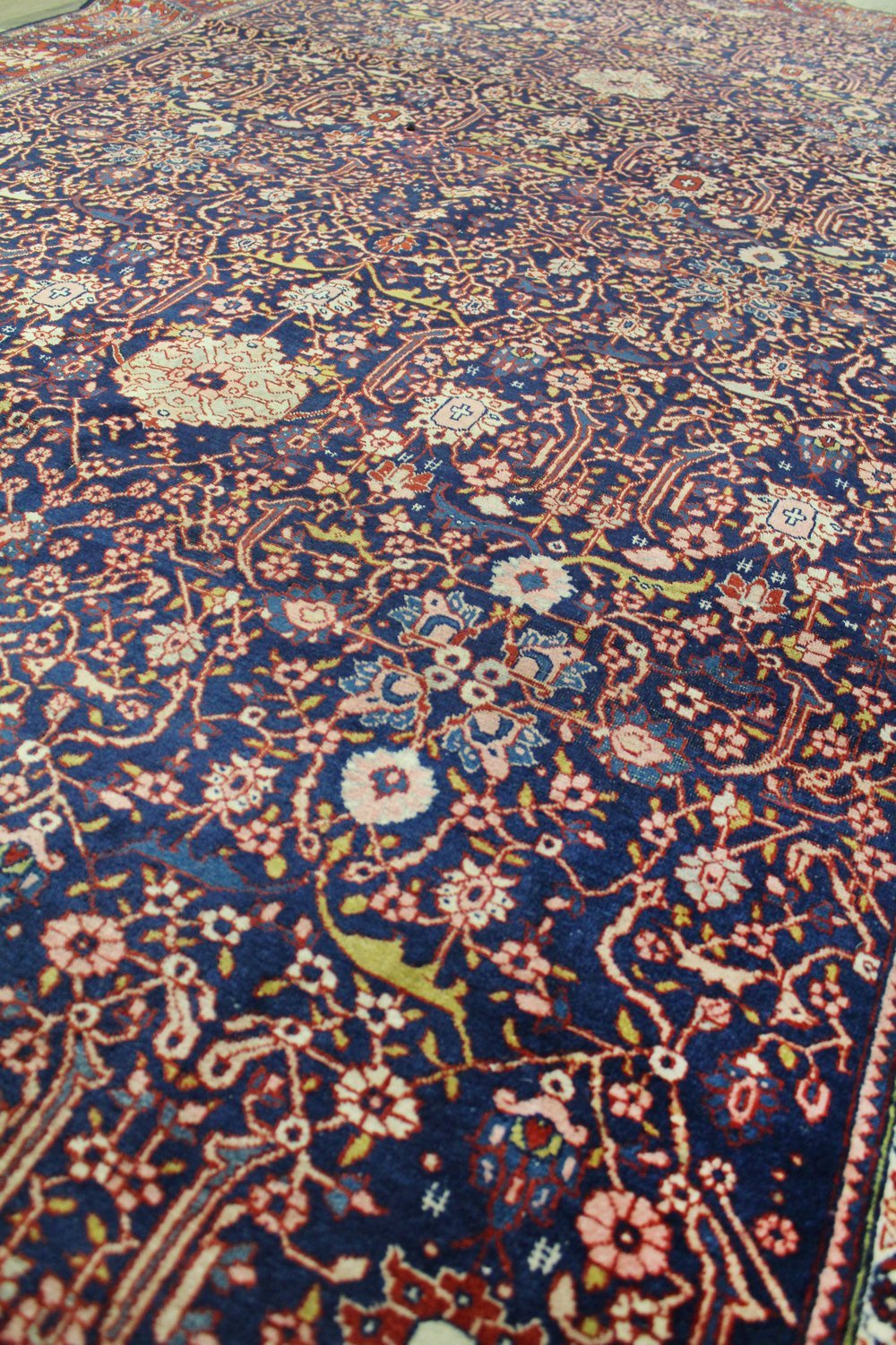 Antique Ferahan Handwoven Traditional Persian Rug JF8122 - Vintage Home Decor for Living Room, Bedroom & Office