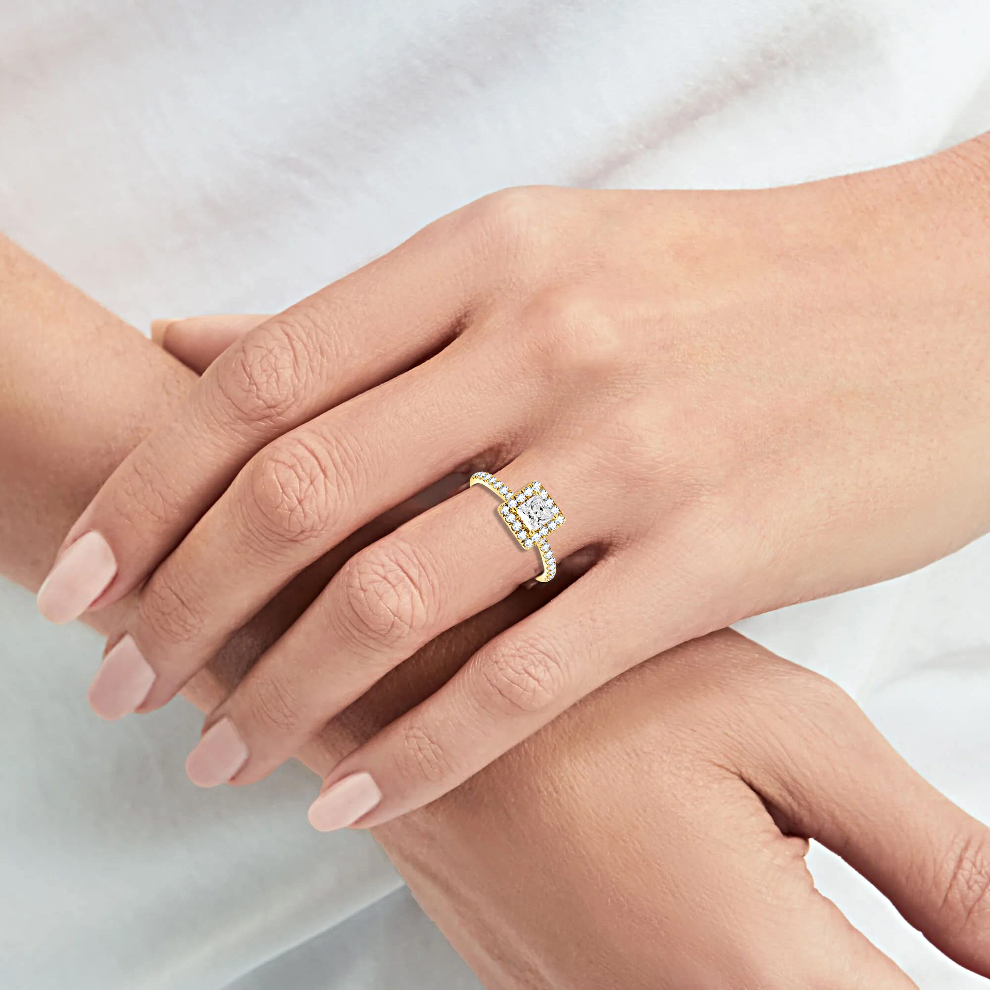 14K Gold Plated 925 Sterling Silver 1 Carat Princess Cut Cubic Zirconia CZ Halo Engagement Ring for Women - VVS1 Clarity, D Color (1 cttw) - Perfect for Wedding, Proposal, Anniversary & Valentine's Day Gifts