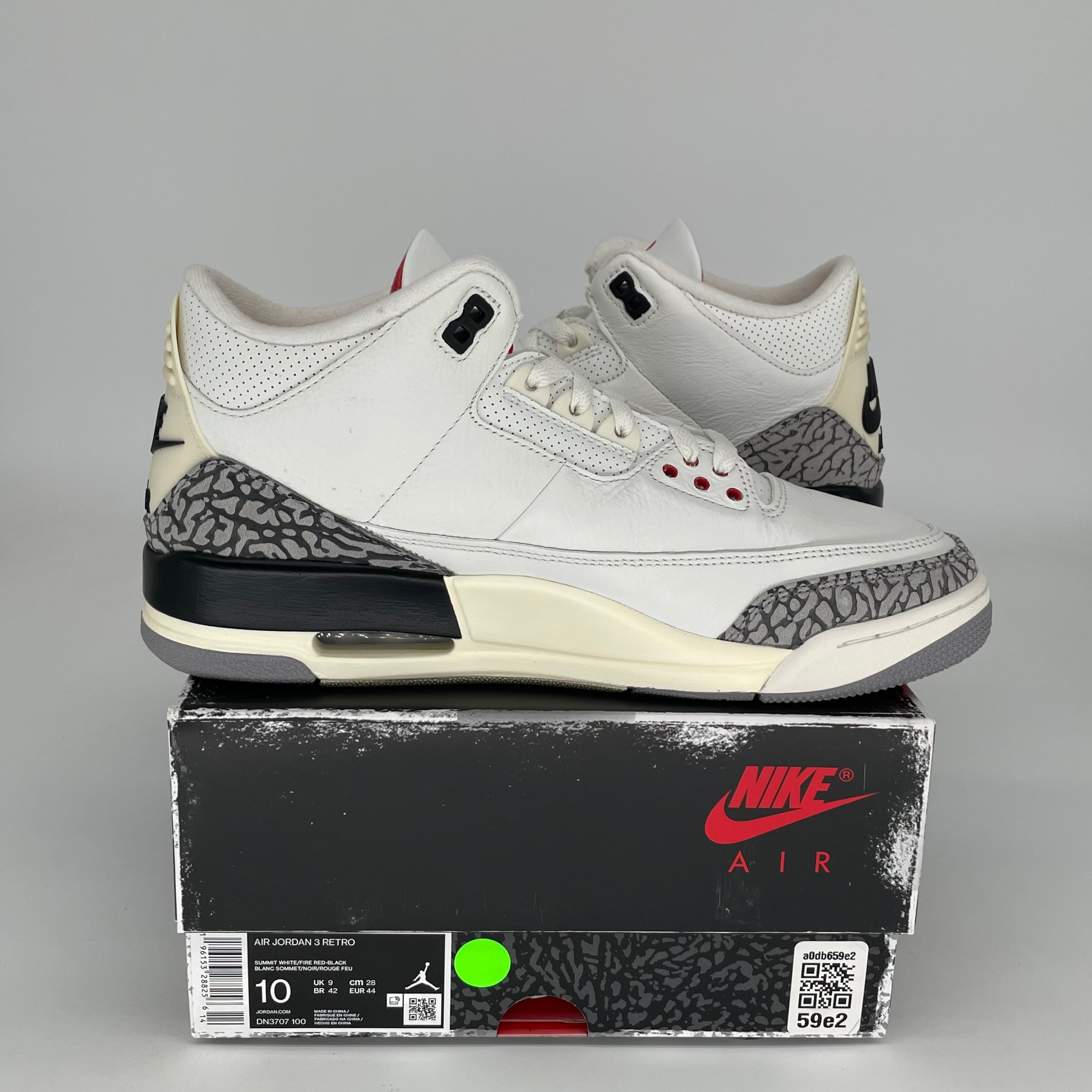Original Air Jordan 3 White Cement Reimagined Retro Sneakers - Men's Size 10 (DN3707-100) - Authentic Basketball Shoes for Casual Wear & Street Style