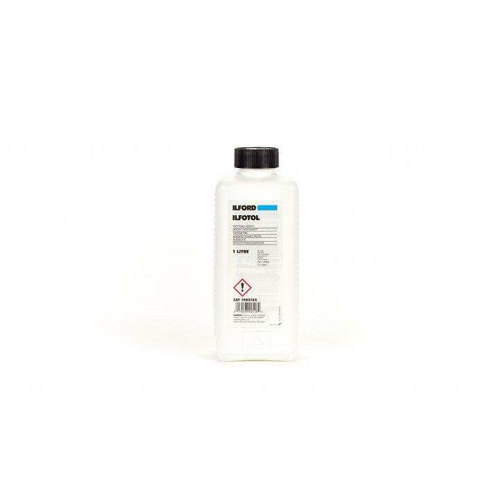Ilford Ilfotol Wetting Agent 1L - Professional Photo Film Development Solution for Darkroom & Photography Enthusiasts - Perfect for Reducing Water Spots & Streaks on Film & Prints
