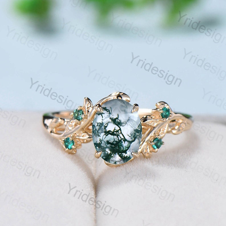 Vintage Hexagon Moss Agate Engagement Ring for Women - Elegant Green Gemstone Wedding Band with Leaf Cluster Design, Perfect for Nature-Inspired Bridal Jewelry and Boho Chic Occasions