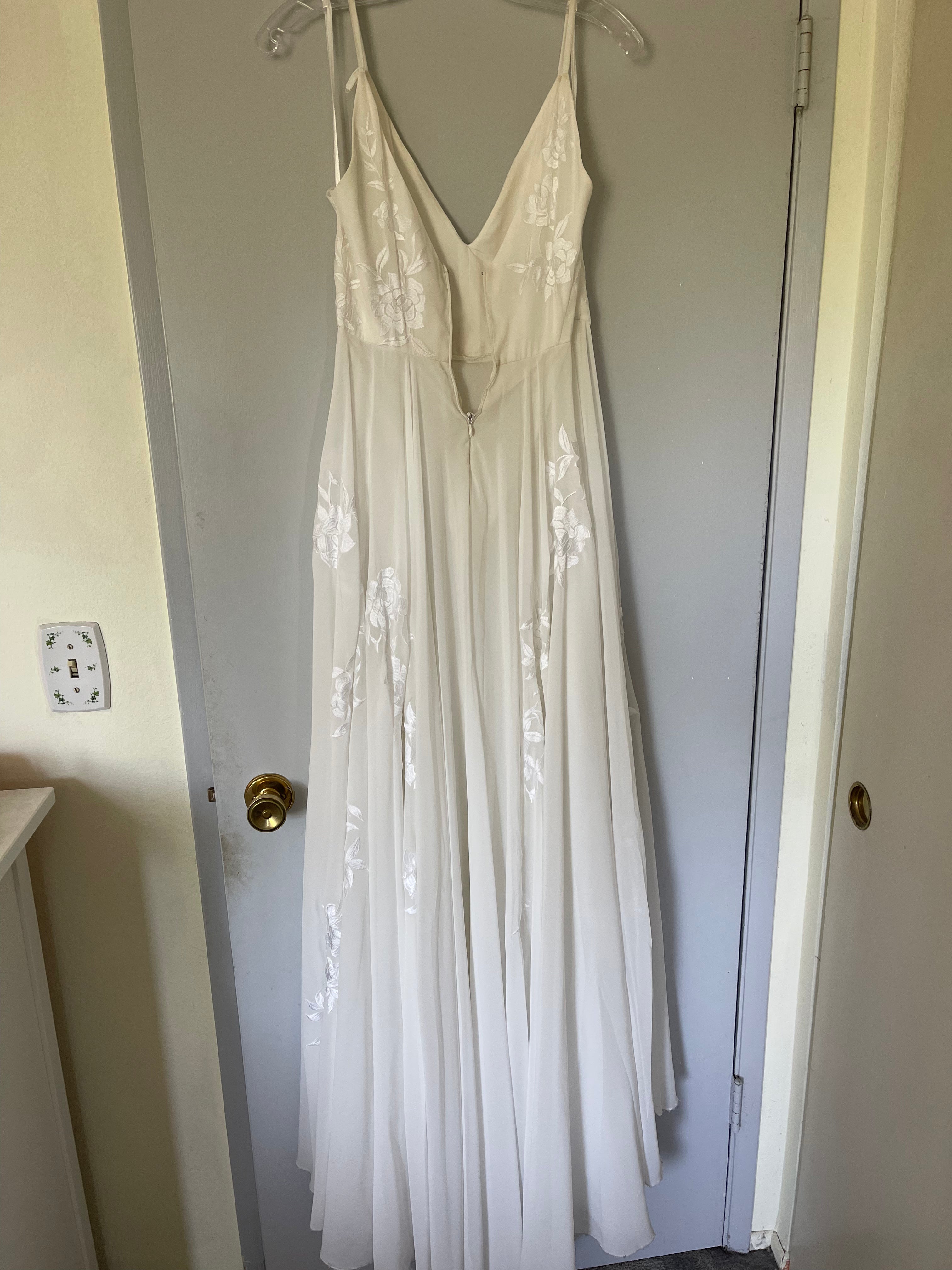 BHLDN Bonaire Wedding Gown - Elegant Lace Bridal Dress for Beach & Destination Weddings