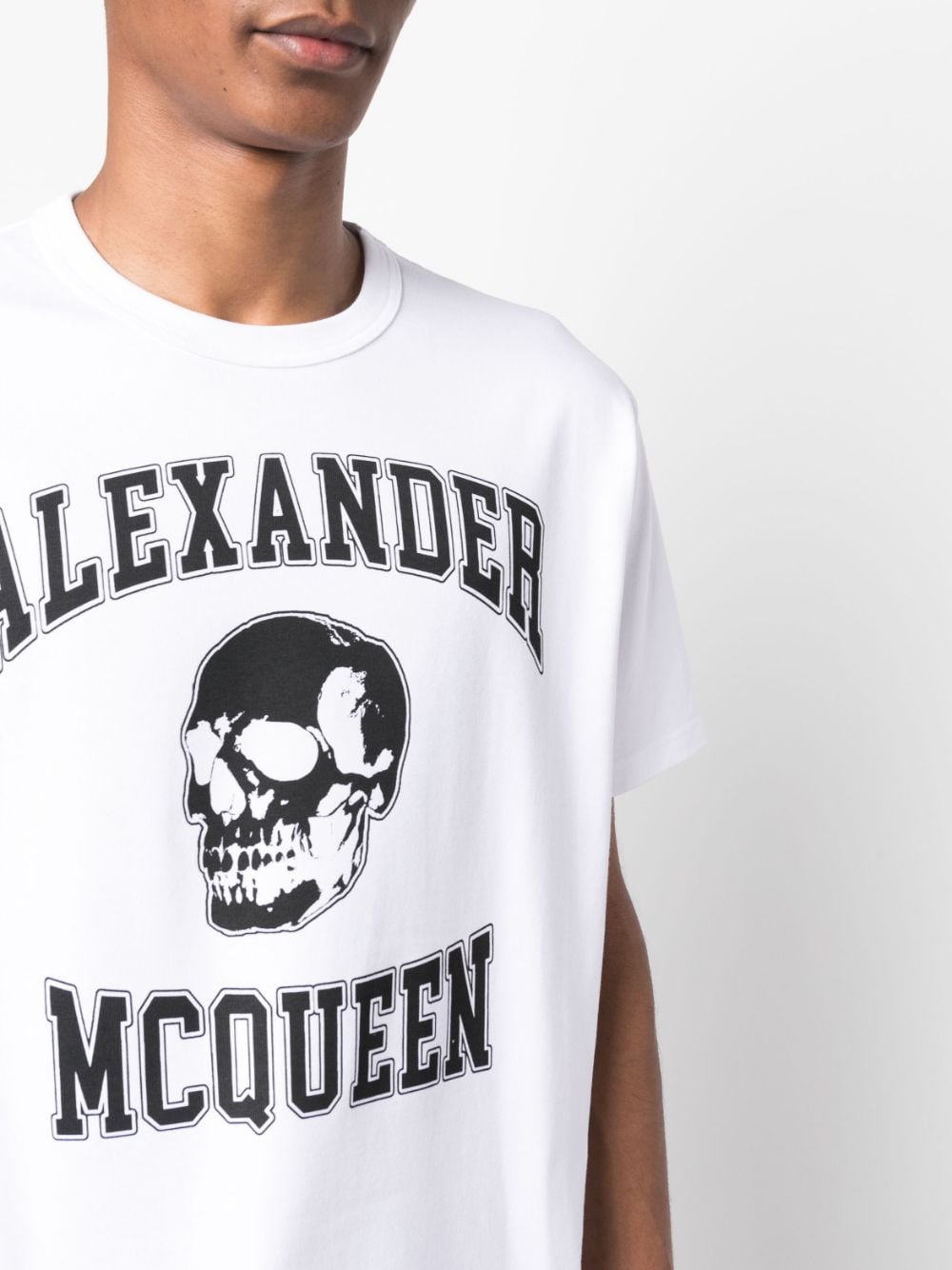 Alexander McQueen Men's White T-Shirts & Polo Shirts - Luxury Casual Wear for Everyday & Special Occasions
