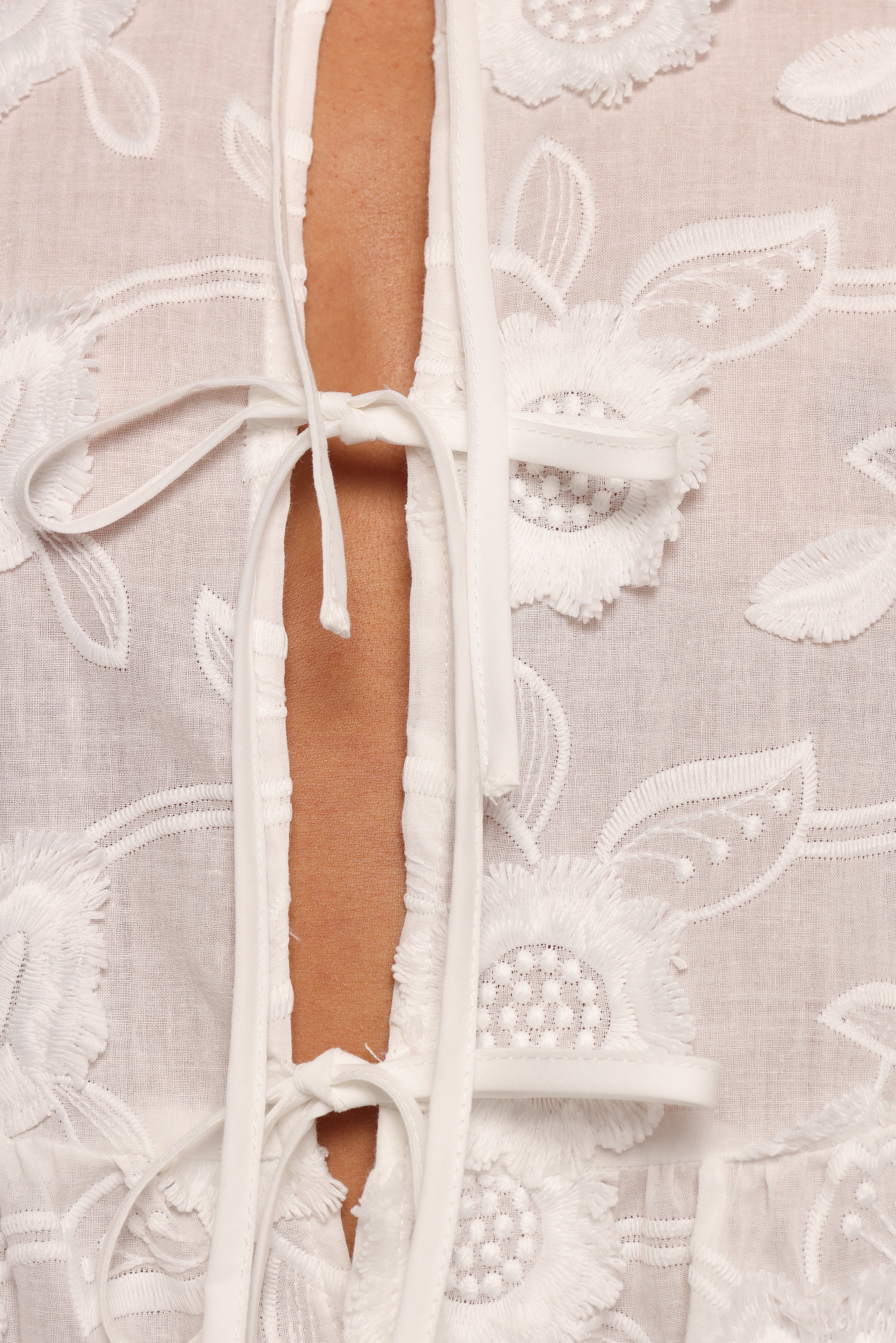 Doris Top Women's Fashion White Blouse - Perfect for Casual Wear, Office Outfits & Date Night