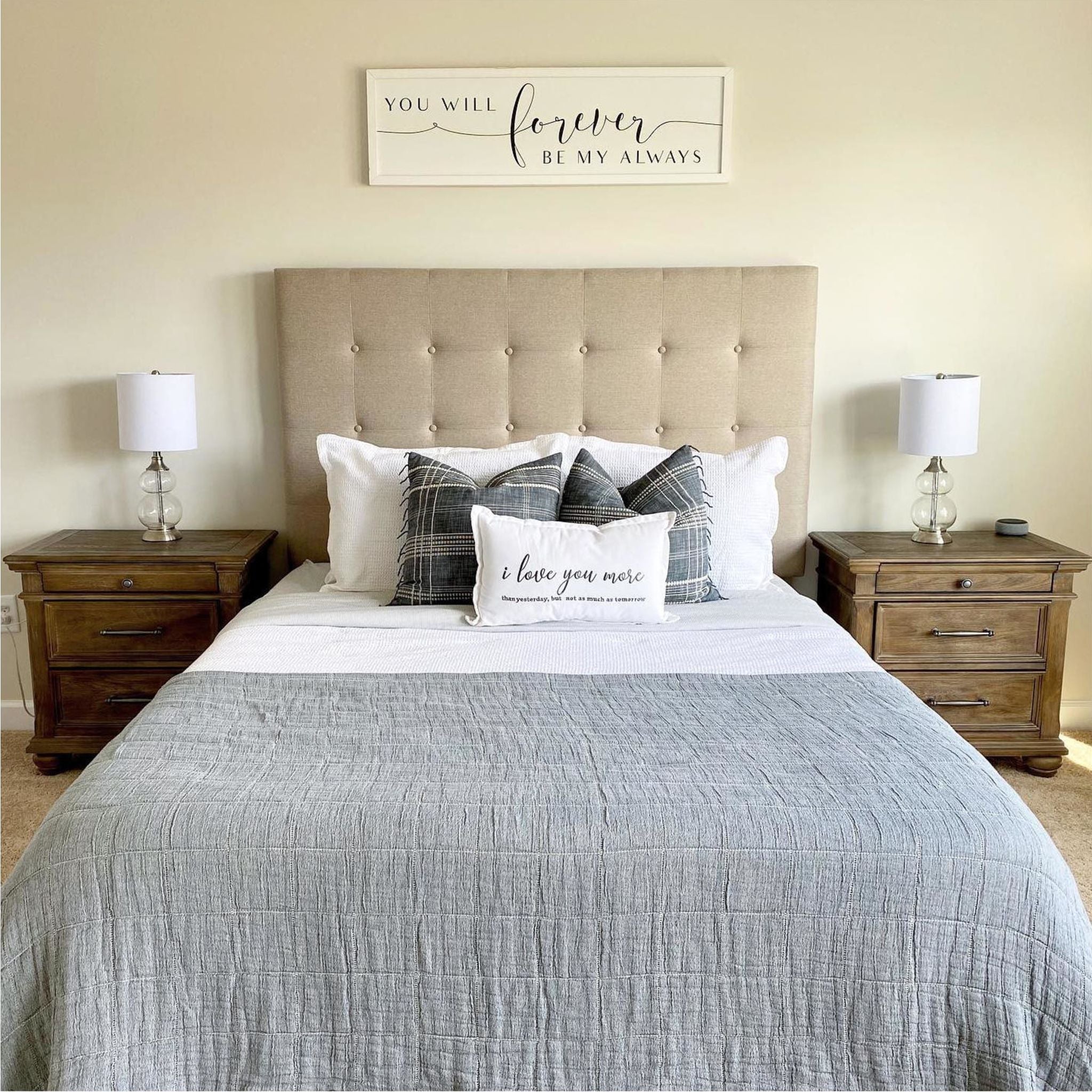 Dolante Upholstered Queen Size Bed Frame with Button Tufted Headboard - Modern Platform Bed for Bedroom, Guest Room & Master Suite
