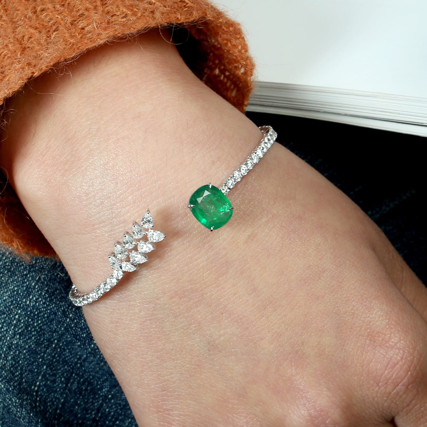 18K White Gold Rose Cut Oval Emerald Diamond Designer Cuff Bracelet for Women - Perfect for Weddings, Anniversaries & Special Occasions