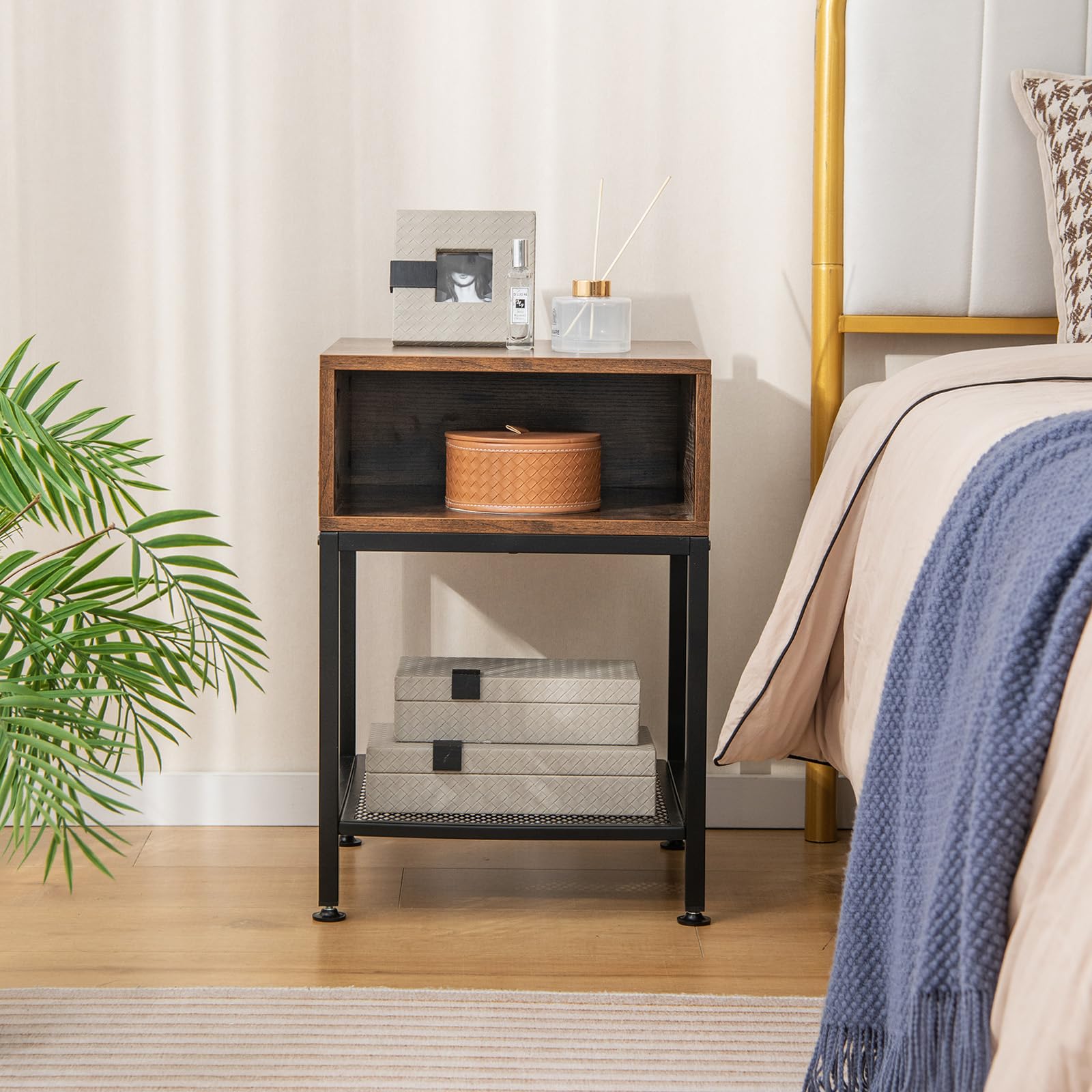 Giantex 2-Tier Industrial End Table Set of 2 with Open & Mesh Storage Shelves - Sturdy Metal Frame Telephone Table for Small Spaces - Rustic Brown Bedside Nightstand for Living Room & Bedroom - Perfect for Compact Apartments, Dorms and Office Spaces