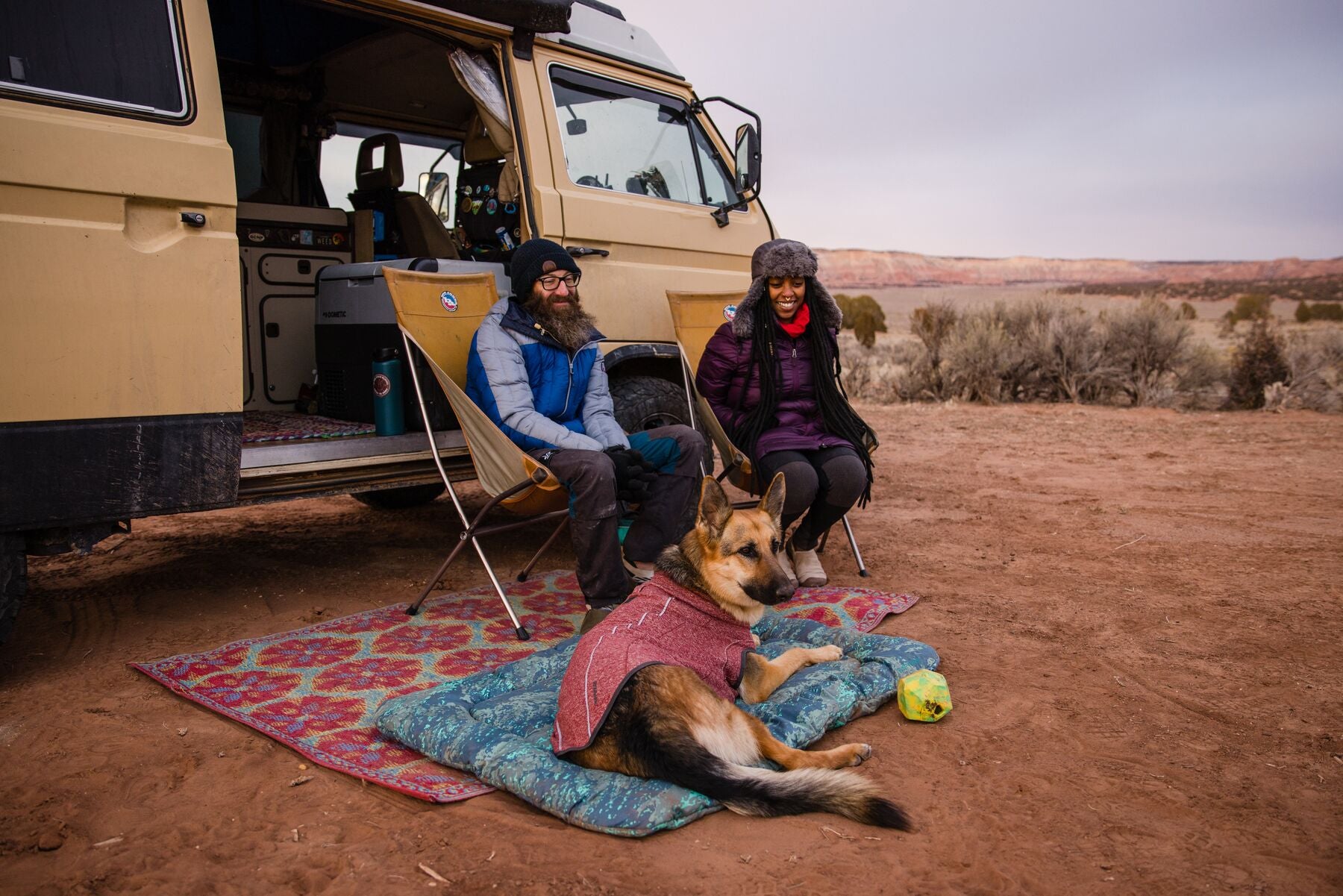 Ruffwear® Gnawt a Rock® Glacial Blue Dog Food and Treat Dispenser - Perfect for Outdoor Adventures, Hiking, and Training Sessions