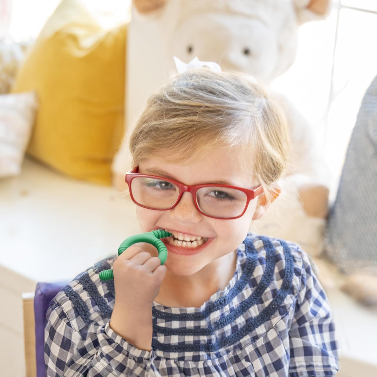 TalkTools Baby Chewy - Green Ridged Oral Motor Sensory Teether for Toddlers & Kids | Chewing, Biting & Speech Therapy Tool | Sensory Biting Aid for Autism & Special Needs | Perfect for Home, School & Therapy Sessions