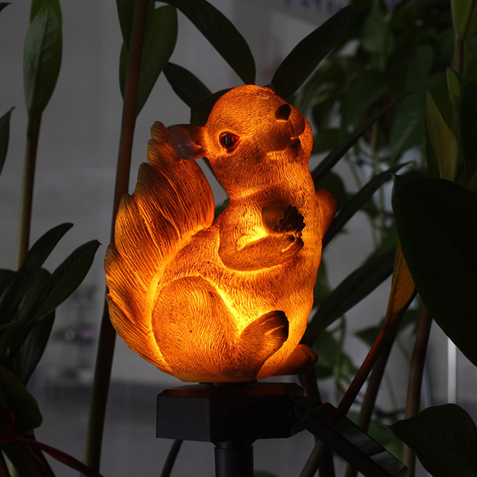 Solar Powered LED Squirrel Garden Lights - Animal Shaped Outdoor Stake Lighting for Walkway, Yard, Lawn & Street Decor | Weatherproof Landscape Lighting for Patio, Pathway & Garden Decorations