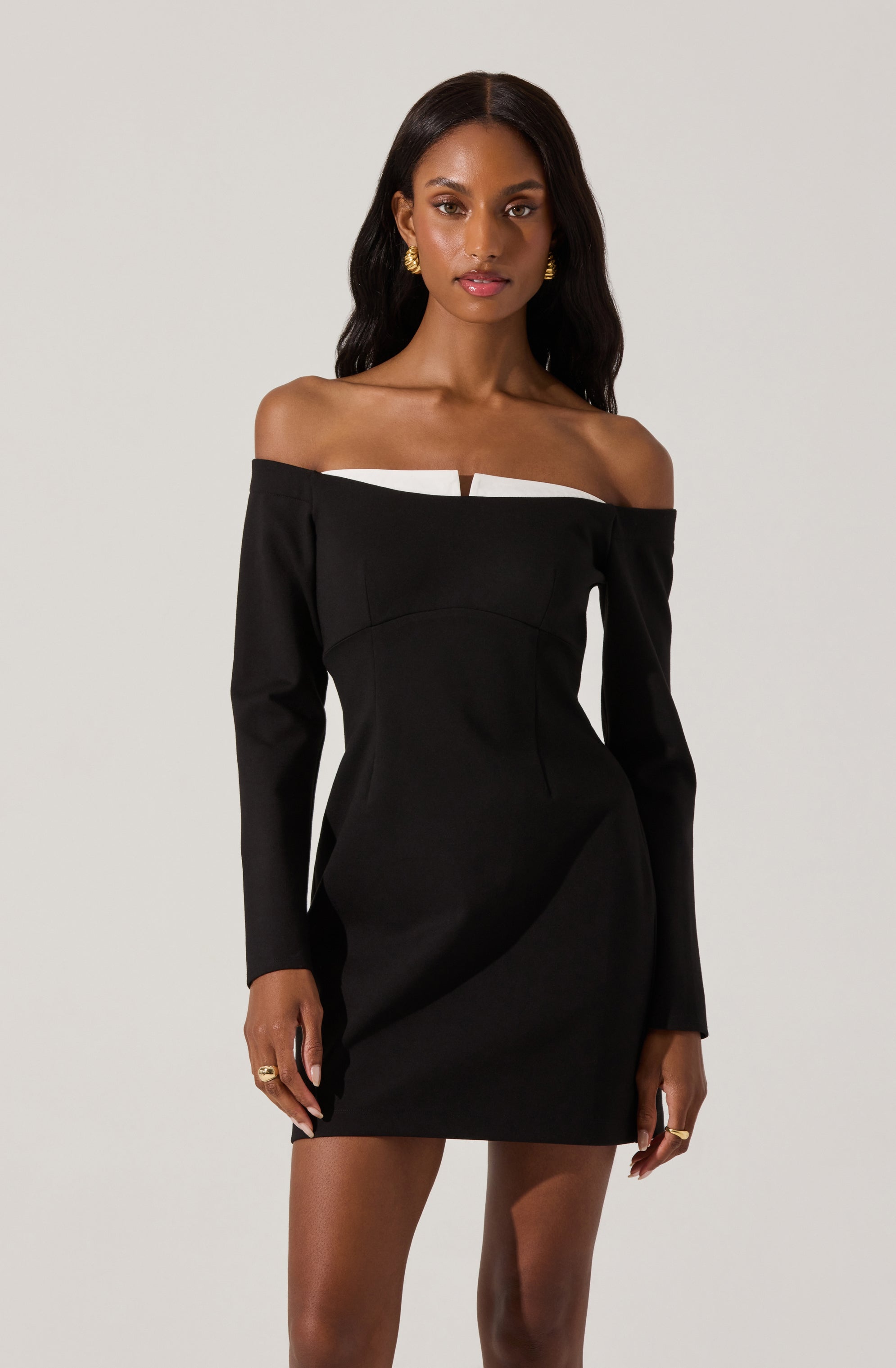 Off Shoulder Contrast Mini Dress for Women - Sexy Summer Party Cocktail Dress - Perfect for Night Out, Date Night, and Beach Vacations