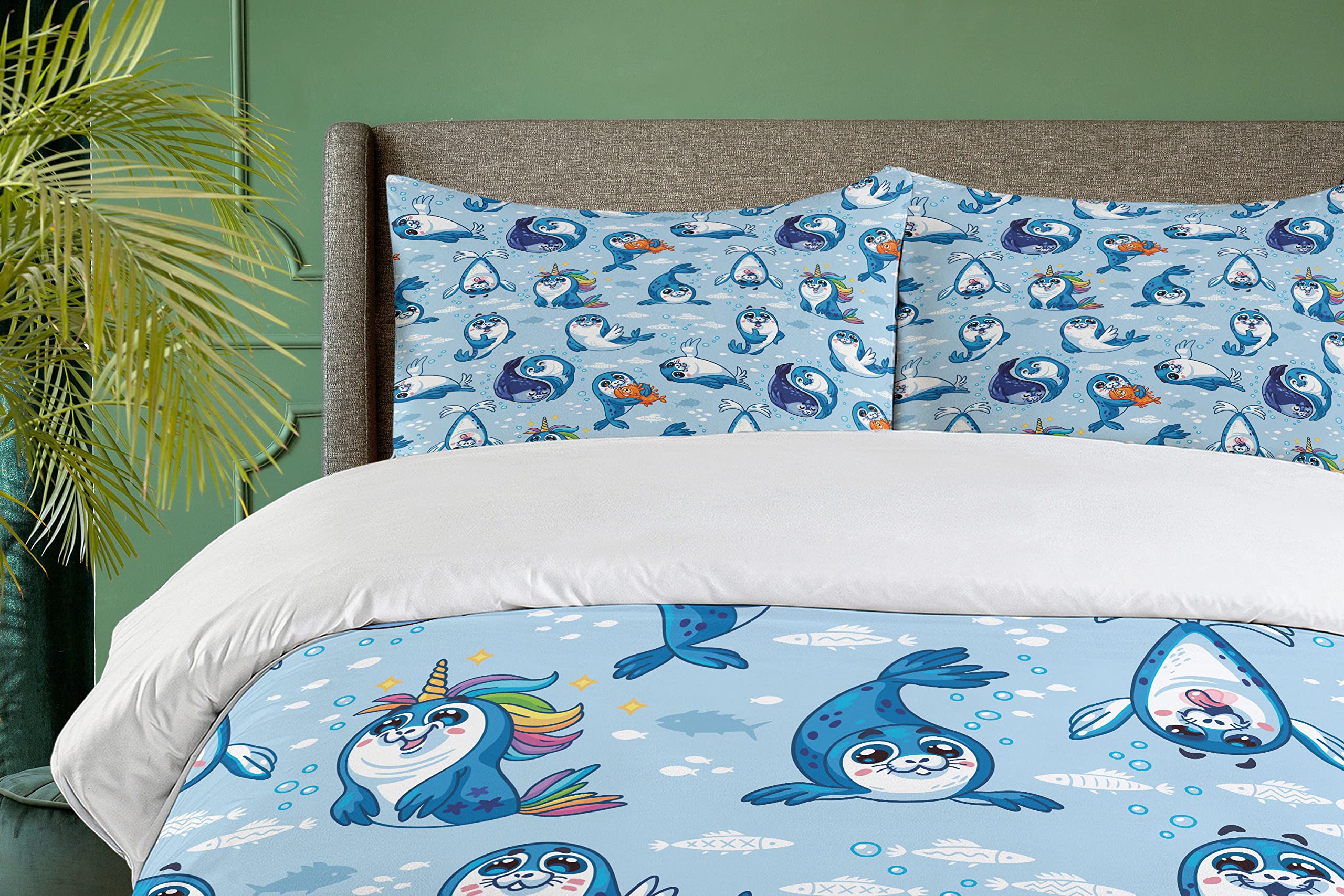 Ambesonne Sea Animals Duvet Cover Set - Seal Pup & Aquatic Wildlife Design with Water Bubbles, 3 Piece Queen Size Bedding Set with 2 Pillow Shams, Blue White Marigold - Perfect for Kids' Rooms, Beach Themed Bedrooms & Ocean Lovers' Home Decor
