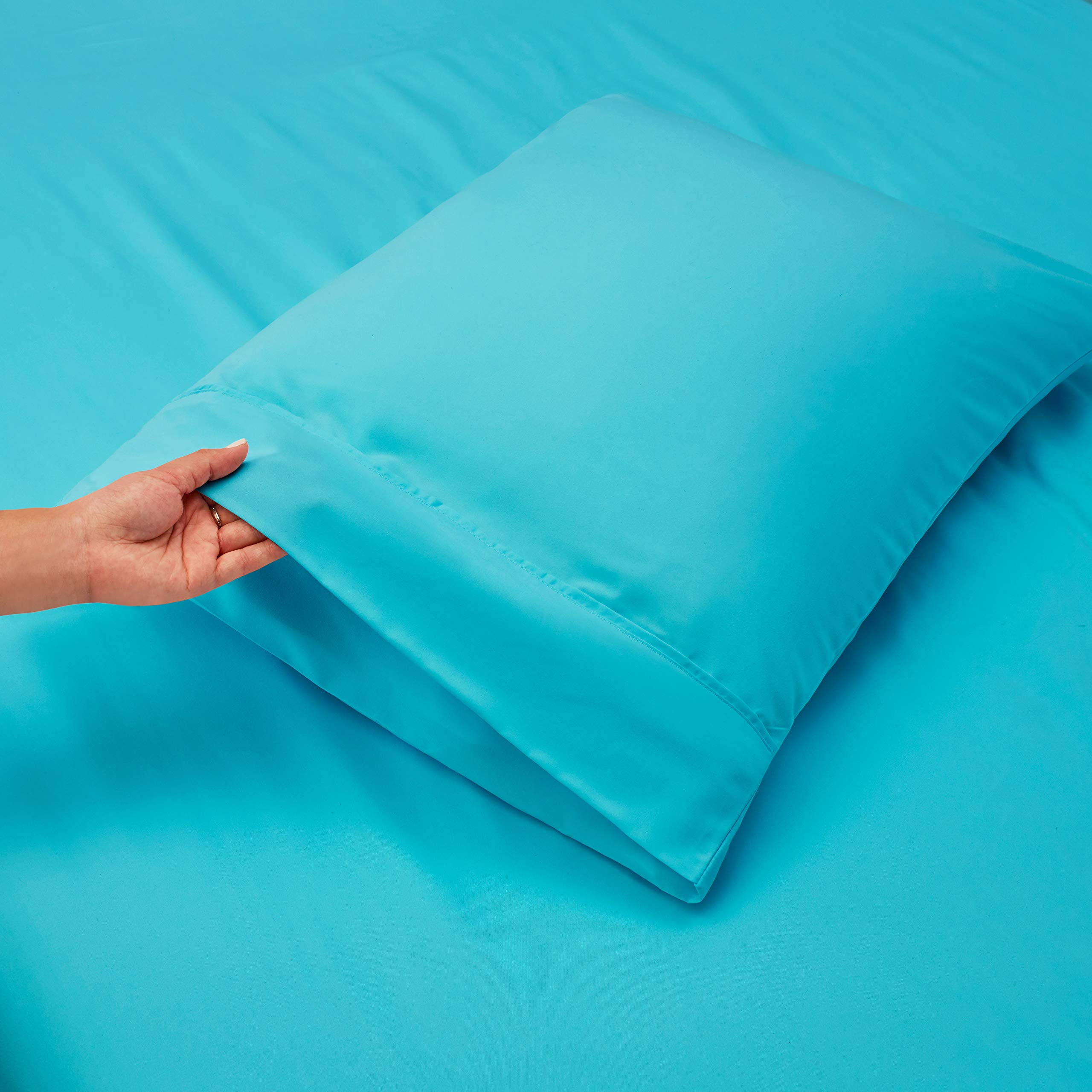Nestl Extra Deep Pocket Sheet Set - 4 Piece Twin XL Size, Fits Mattress 18-24 Inches Deep, Bright Blue Bed Sheets for College Dorms, Guest Rooms & RV Beds