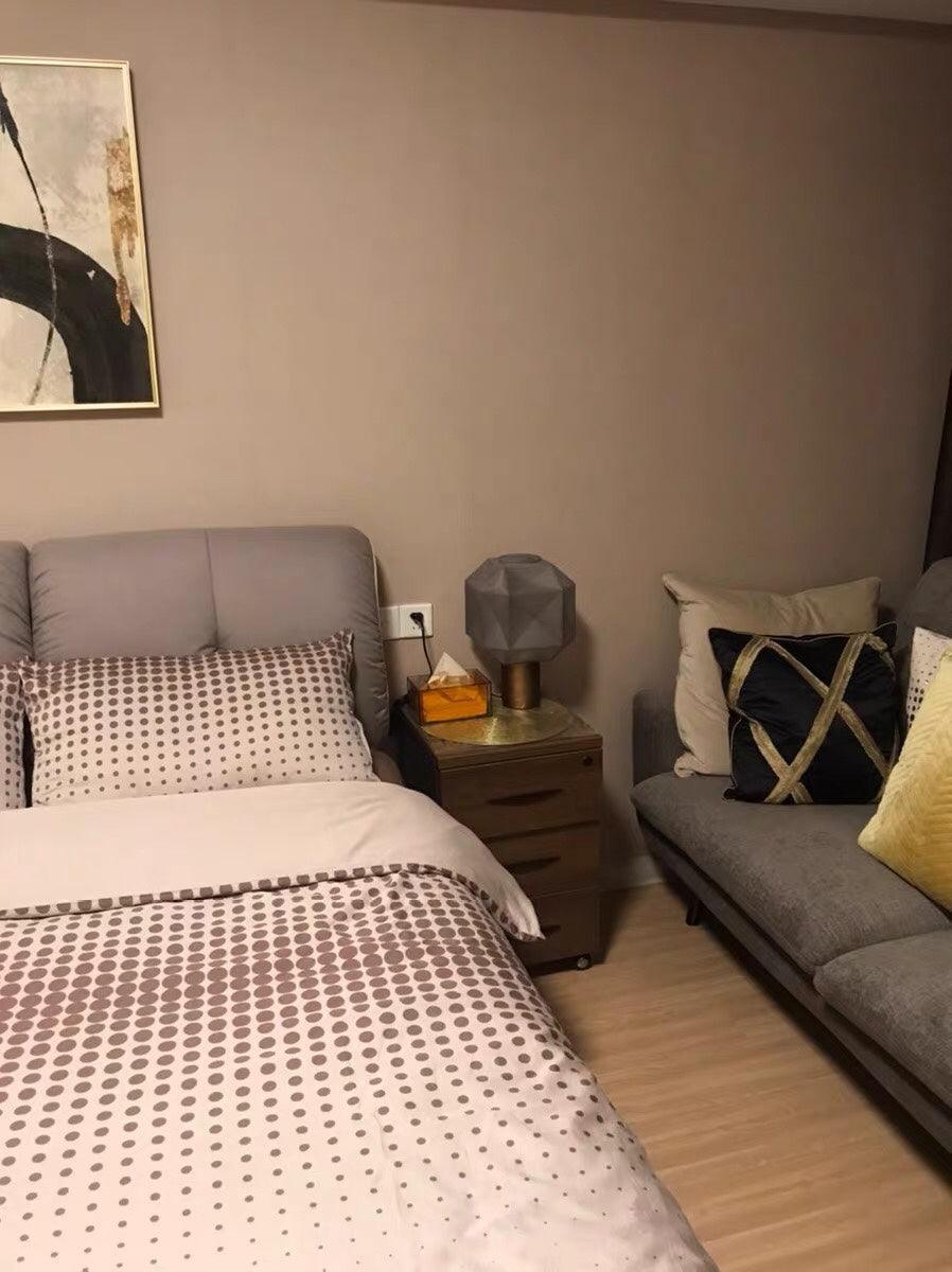 Modern Cubo Table Lamp - Minimalist LED Desk Light for Home & Office, Perfect for Reading, Working, and Bedroom Nightstand Decor