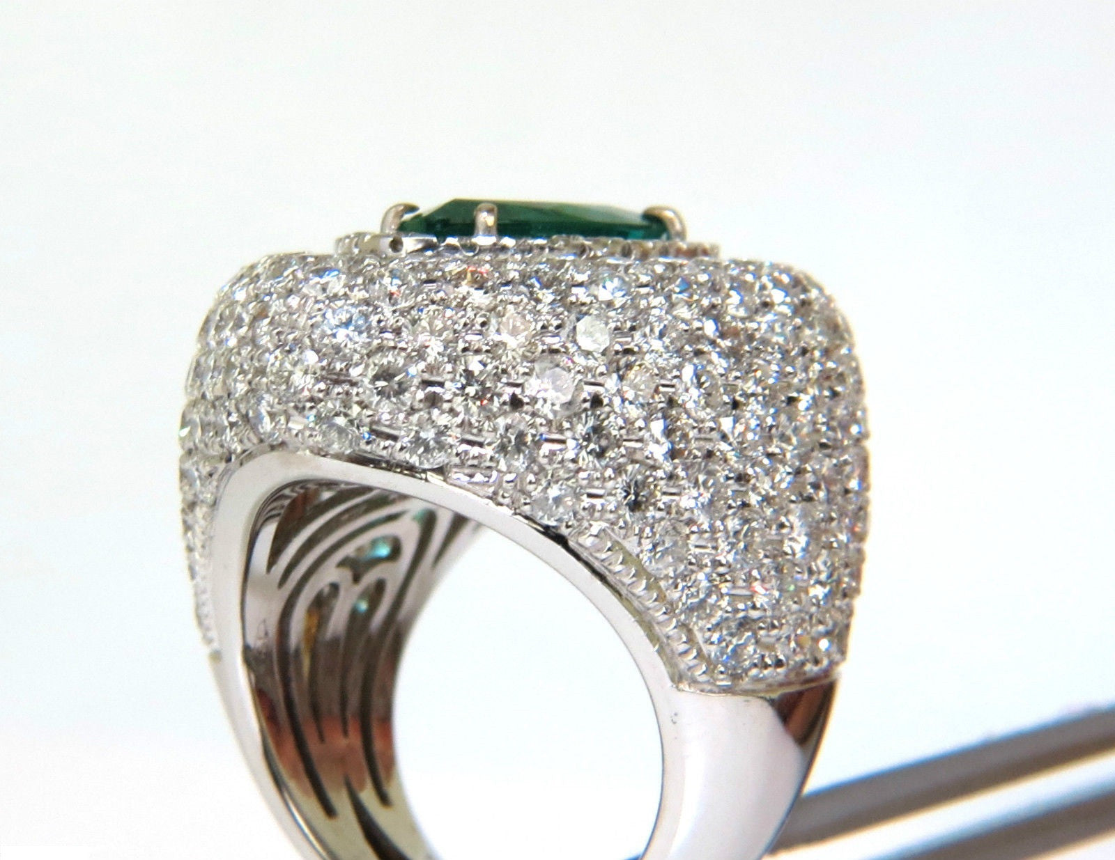17.60CT 18K Gold Natural Green Emerald Diamond 3D Puffed Dome Deco Ring for Women - Elegant Statement Jewelry for Weddings, Parties & Special Occasions