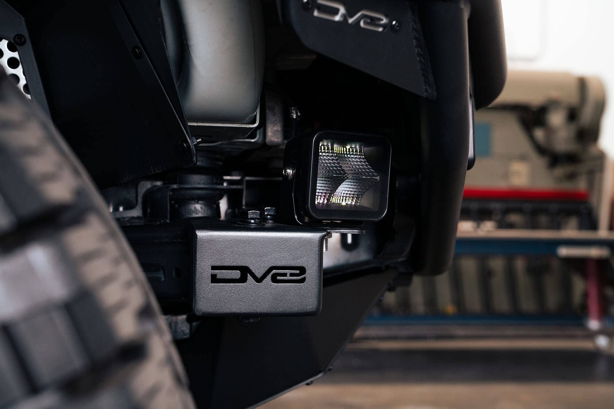 **DV8 Offroad Crash Bar Caps with Accessory Mount for 2021-2022 Ford Bronco | Fits 35