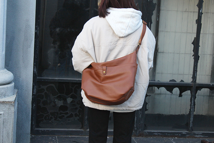 Everyday Slouchy Shoulder Bag for Women - Stylish Crossbody Purse with Adjustable Strap - Perfect for Work, Travel & Shopping