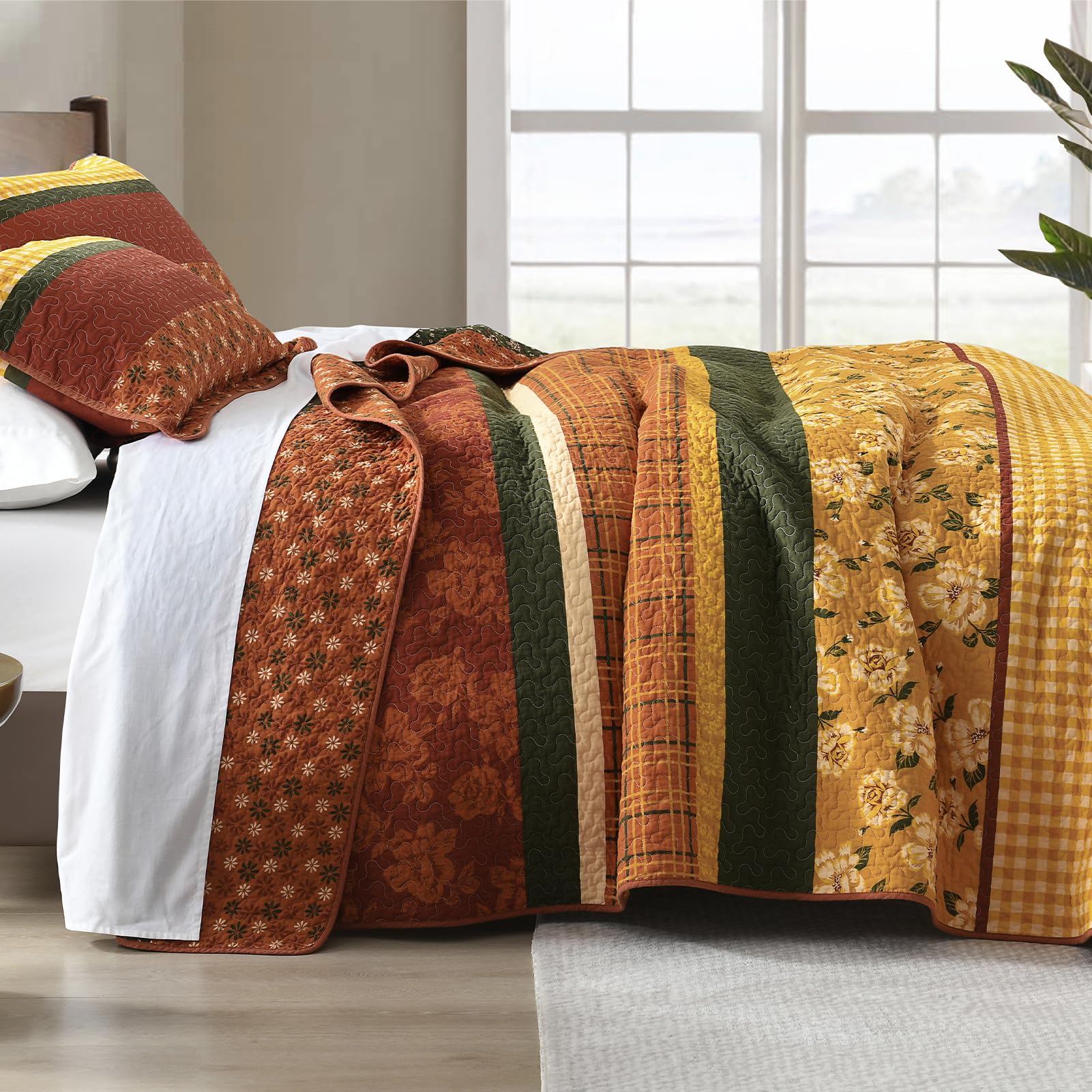 Finlonte Fall King Quilt Set - 100% Cotton Farmhouse King Size Quilted Bedspread | Floral Striped Lightweight Reversible Comforter for All Seasons | Brown/Yellow/Green 3-Piece Set | Perfect for Guest Rooms, Master Bedrooms & Cozy Farmhouse Decor