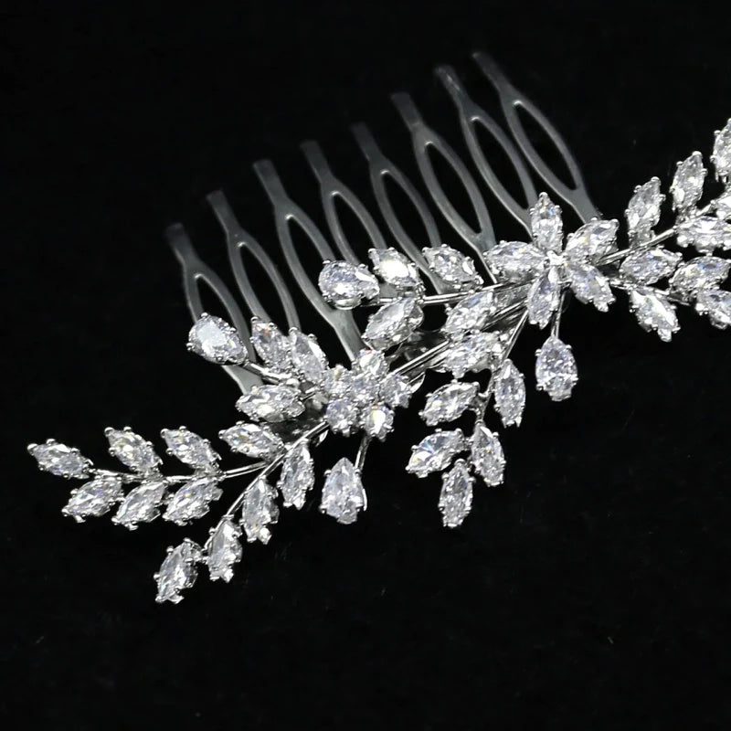 Elegant Silver Bridal Hair Comb with Sparkling Crystals - Perfect for Weddings, Prom & Special Occasions | A7802