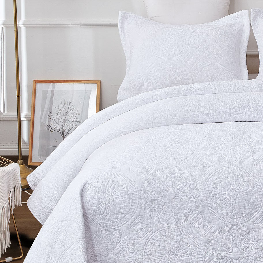 Embroidered Vivid White King Size Bedspread Set - Luxury Bed Cover for Master Bedroom & Guest Room Decor