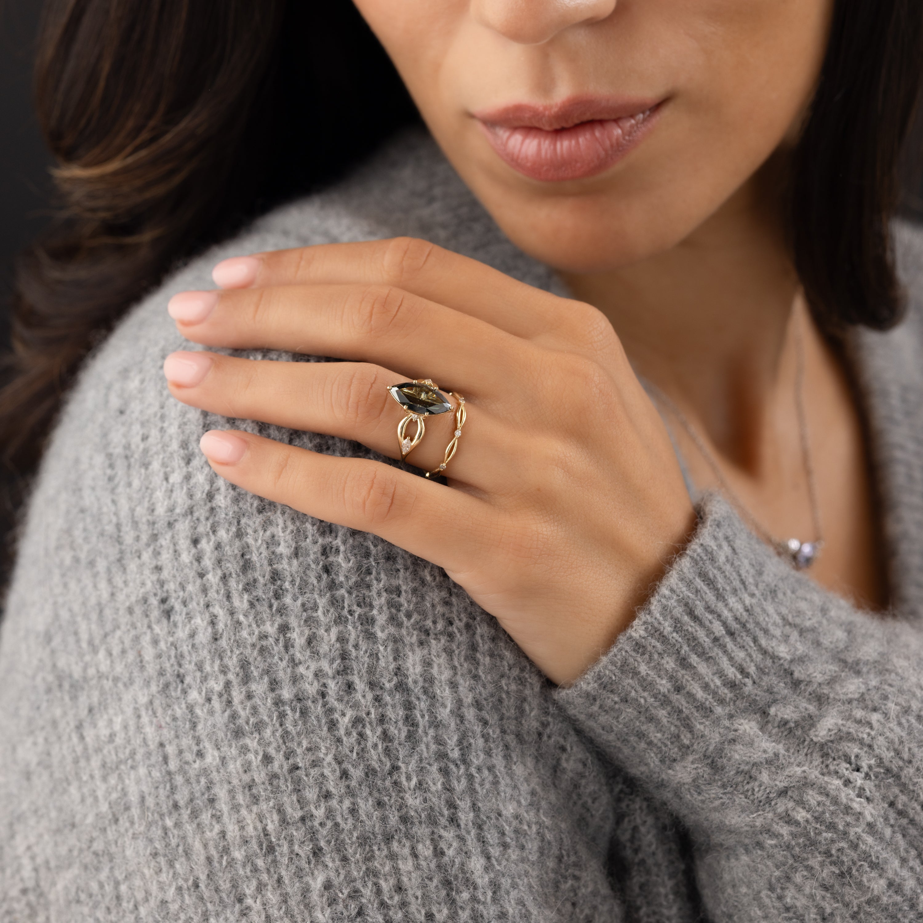 Lab Grown Deep Green Diamond Divination Ring - Mystical Jewelry for Tarot Reading & Spiritual Healing