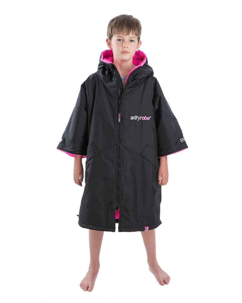 Dryrobe Advance Short Sleeve Kids - Lightweight Changing Robe for Outdoor Activities, Swimming, Surfing & Beach - Quick Dry & Warm Changing Robe for Boys & Girls