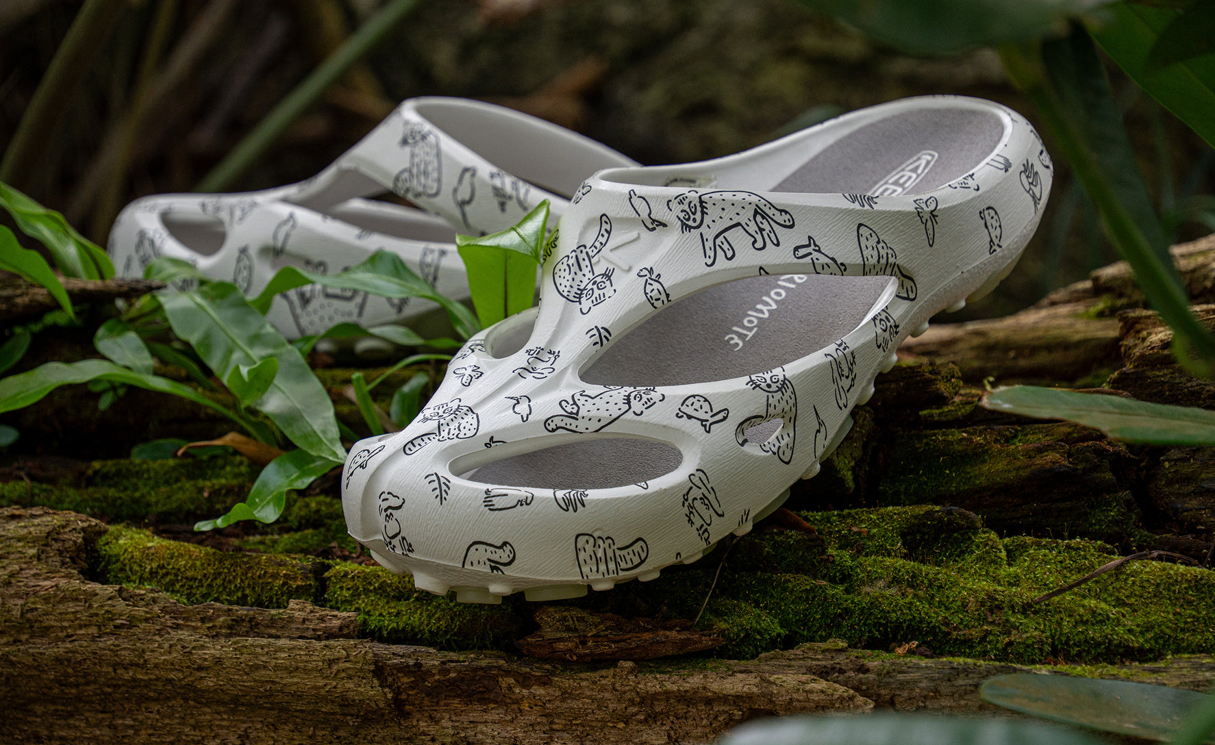 Unisex Shanti Arts Clogs - US Size 4 Iriomote | Comfortable Slip-On Shoes for Men & Women | Perfect for Beach, Garden & Casual Wear