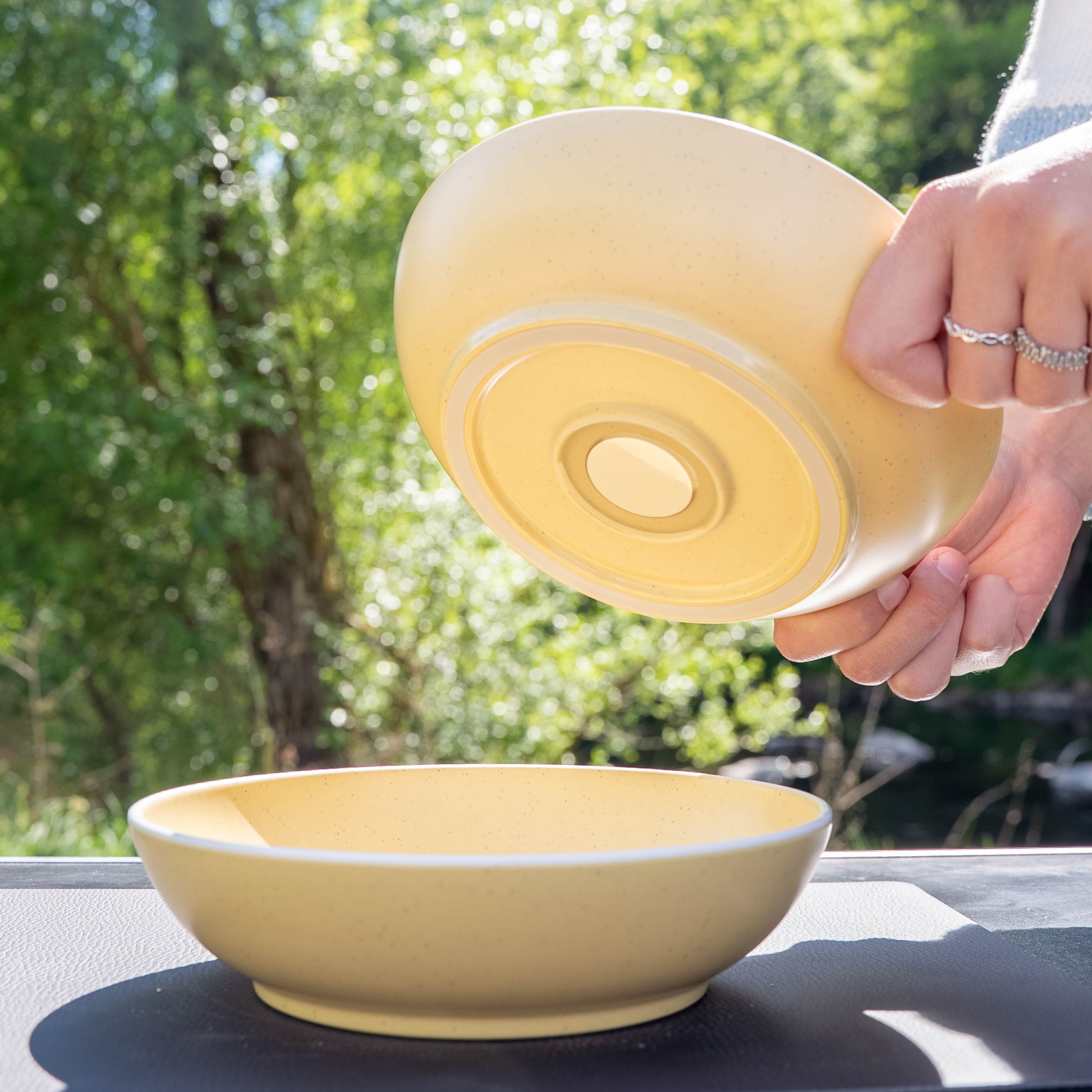 Premium Plastic Food Bowls with Magnet Base - DOLOMIT Yellow, 20cm - Ideal for Fridge Storage, Office Snacks & Pet Feeding