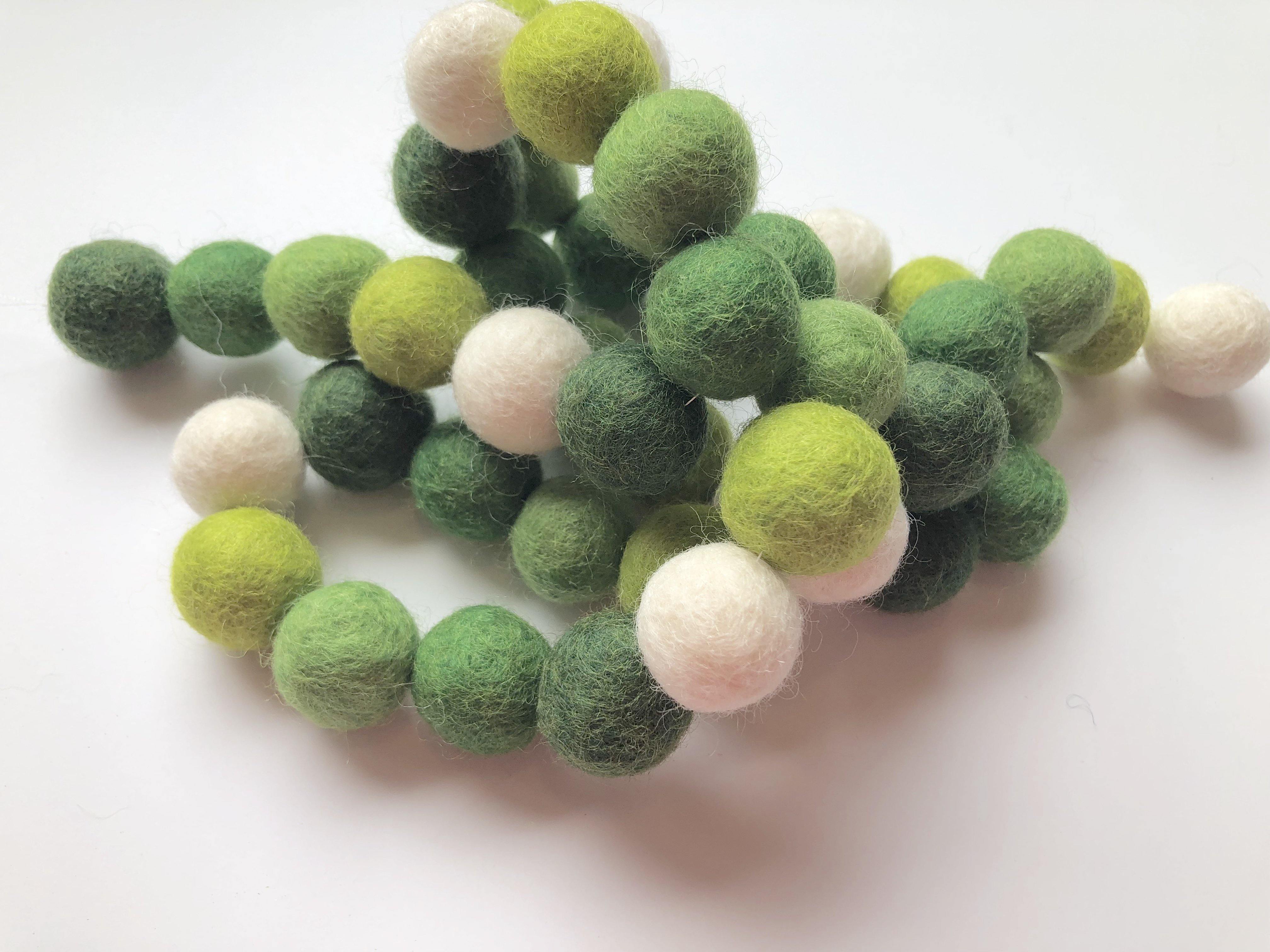 Green Ombre Garland - Elegant Gradient Leaf Decor for Weddings, Parties & Home Decor | Perfect for Indoor & Outdoor Events