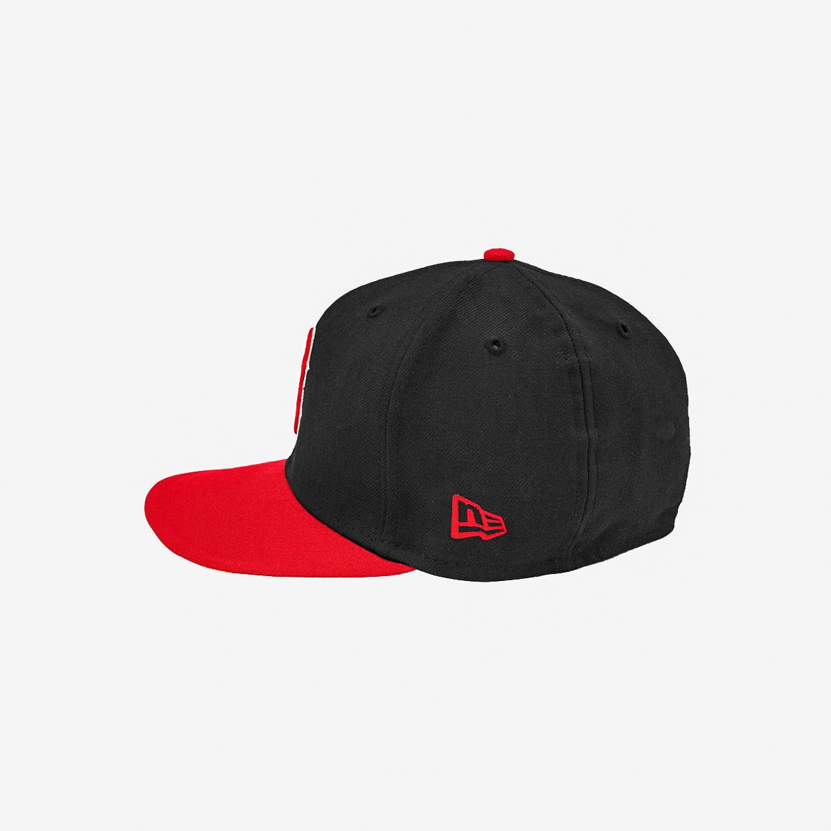 Official Boston Red Sox MLB 59FIFTY Fitted Hat - Adjustable Baseball Cap for Men & Women - Perfect for Games, Sports & Casual Wear