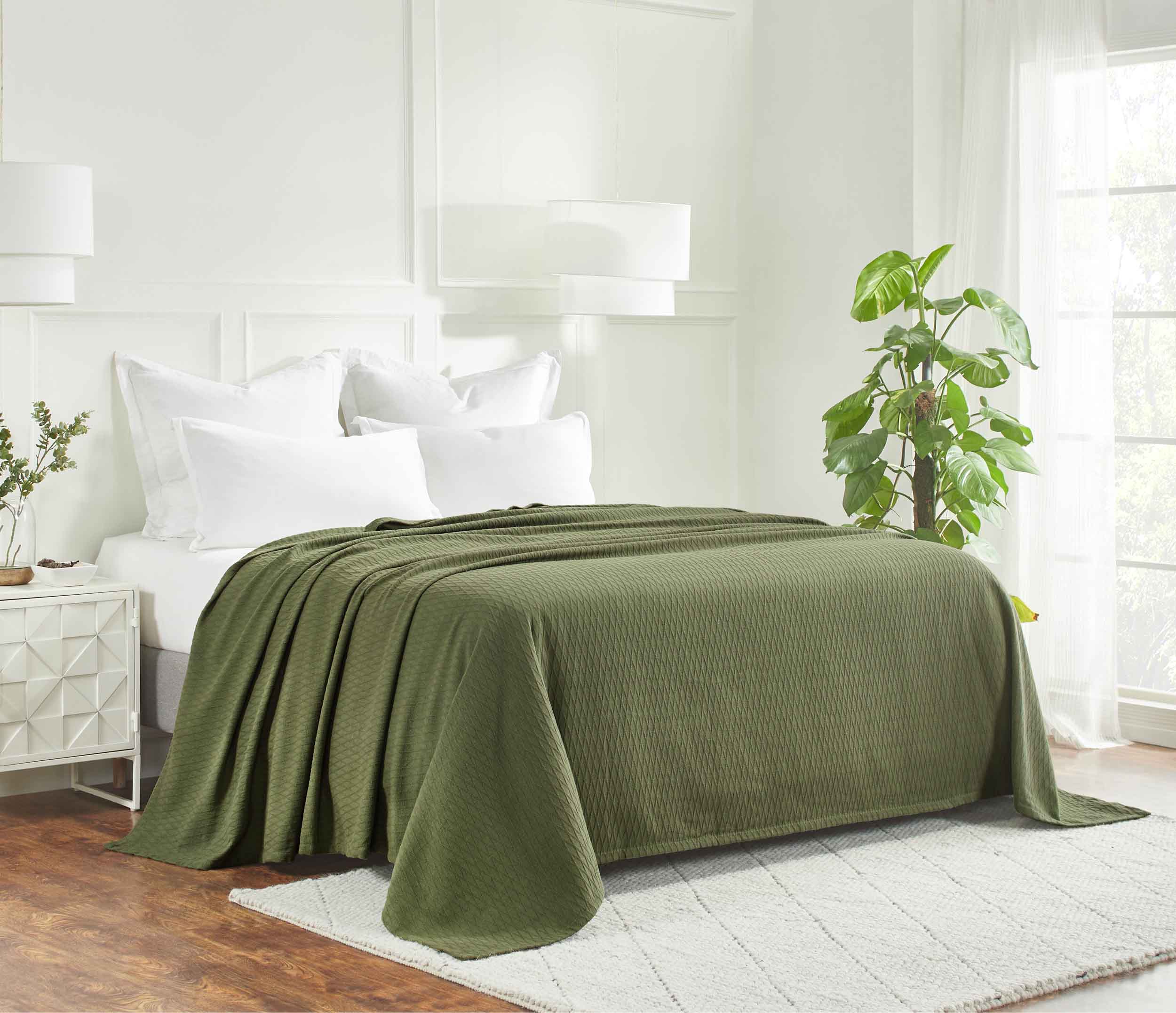 Premium Cotton All-Season Diamond Pattern Bed Blanket & Sofa Throw - Soft Cozy Blanket for Bedroom, Living Room, Travel and Gift Giving