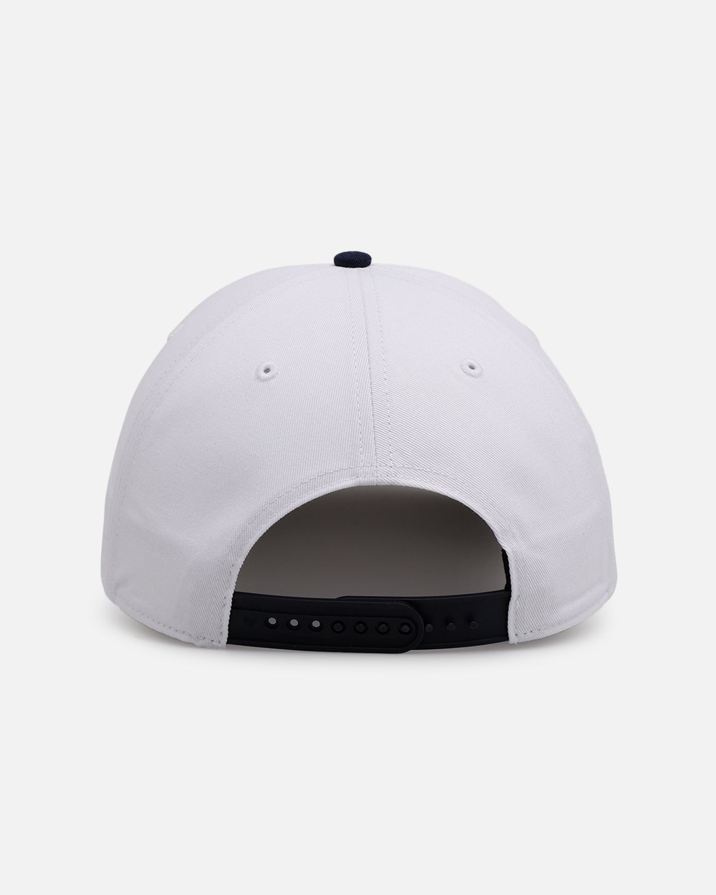 47 Brand UCONN 1999 March Madness Snapback Hat - White and Navy Adjustable Baseball Cap for Men and Women - Perfect for Basketball Games, Sports Events and Casual Wear