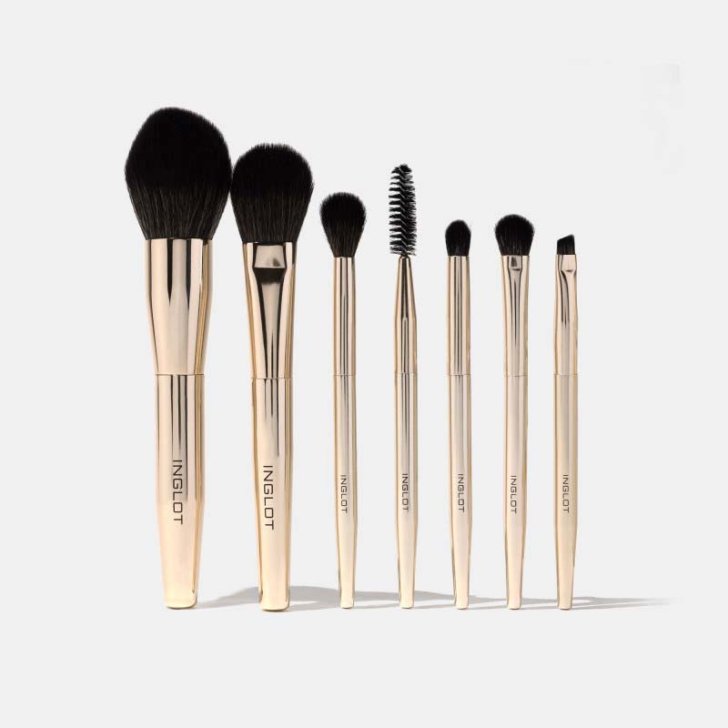 Premium Inglot Gold'n'Gifts Makeup Brush Set - Professional Cosmetic Brushes for Flawless Makeup Application - Perfect for Makeup Artists & Beauty Enthusiasts