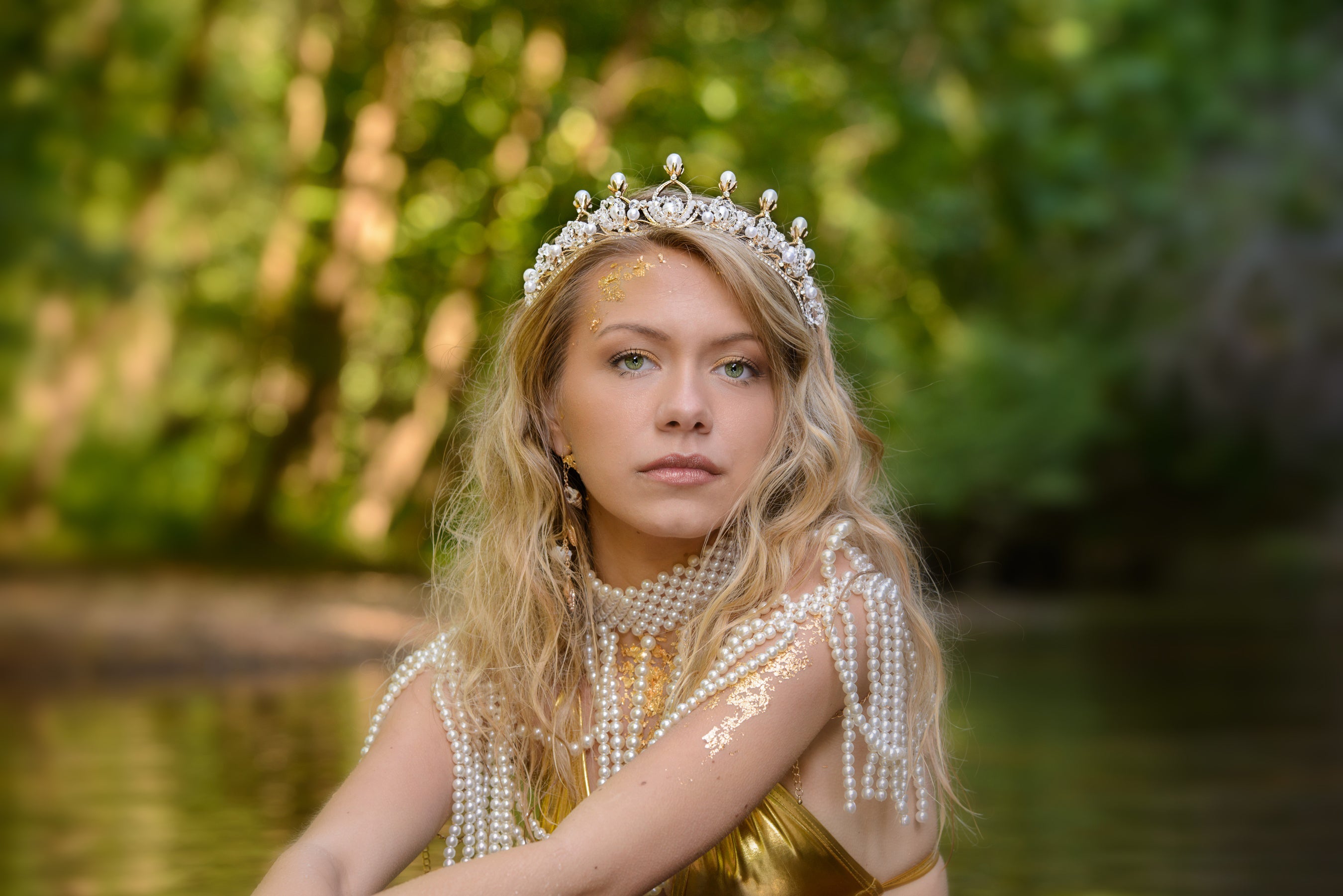 Transcendental Sovereign Crown - Premium Handcrafted Royal Tiara for Weddings, Cosplay & Renaissance Fairs | Elegant Costume Accessory for Kings, Queens & Historical Reenactments