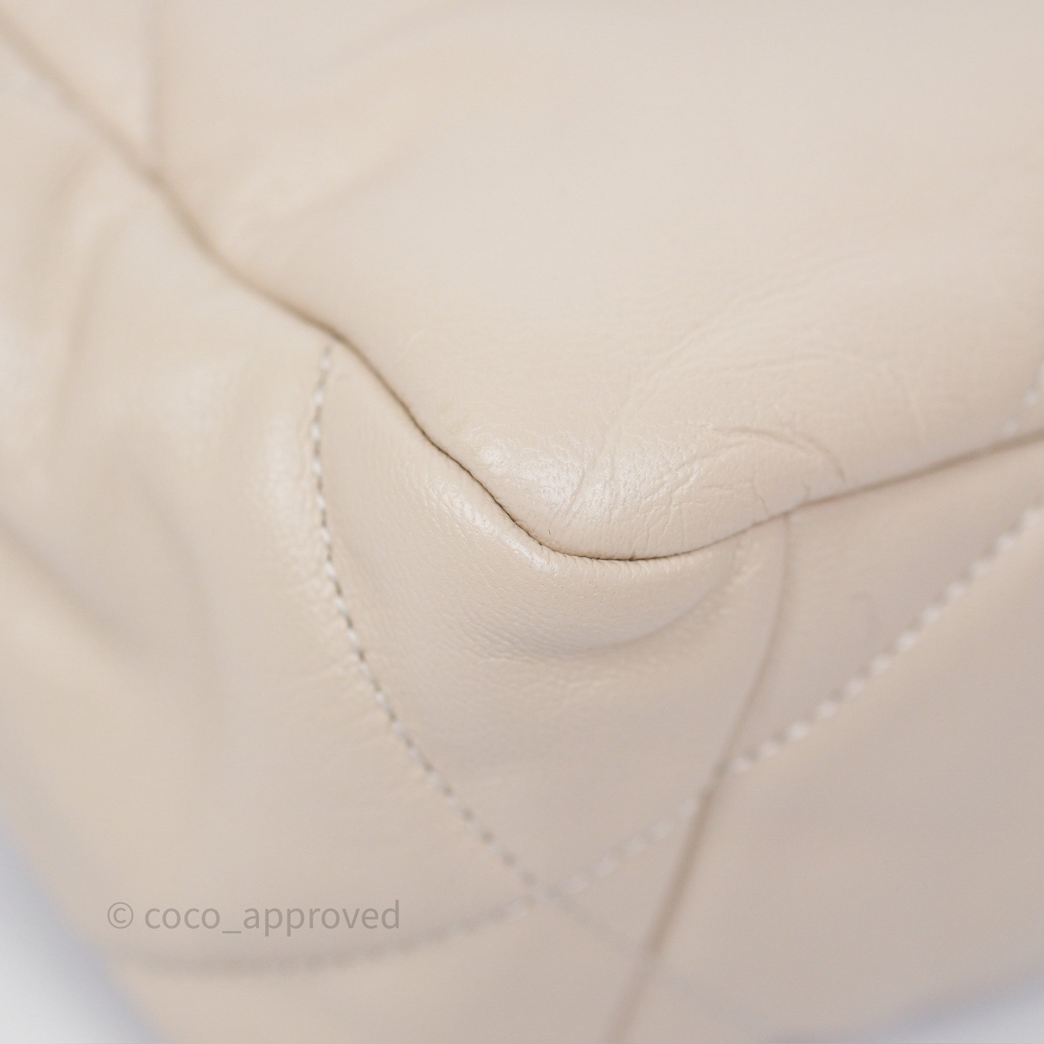 Chanel 19 Small Handbag in Light Beige with Mixed Hardware - Luxury Designer Shoulder Bag for Women, Perfect for Everyday Use & Special Occasions