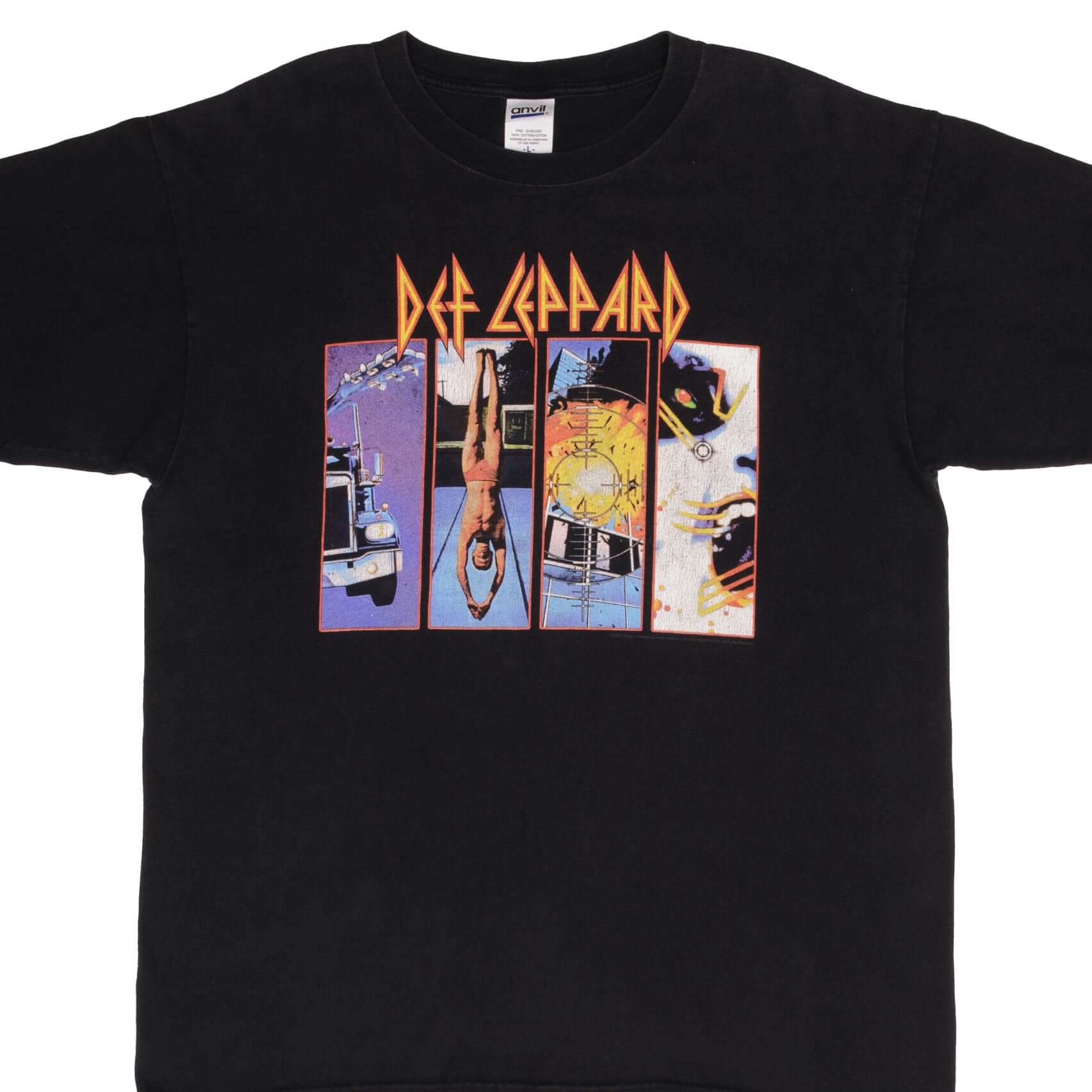 Vintage Def Leppard Rock of Ages Tour 2005 T-Shirt - Large Size - Classic Rock Band Tee for Concerts & Casual Wear