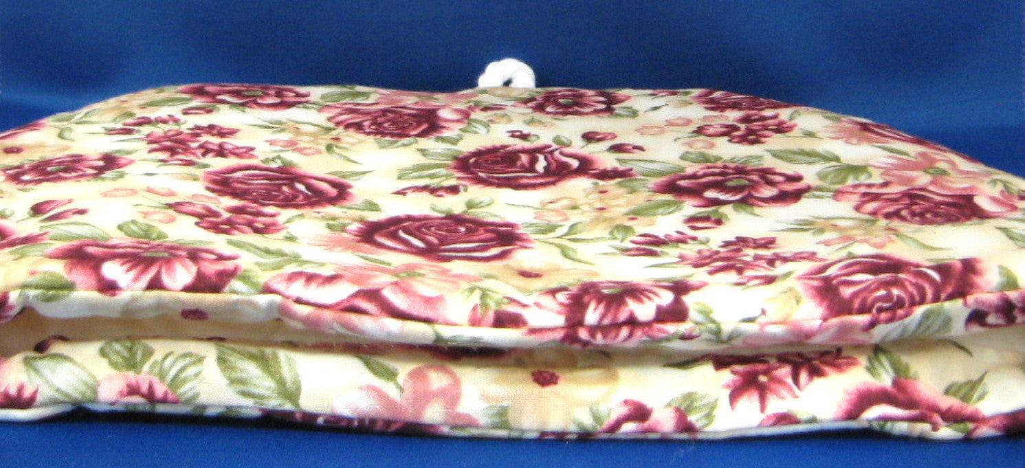 Handmade Burgundy Rose Tea Cozy with Trivet - Insulated & Padded for Hot Tea Pots - Perfect for Afternoon Tea, Kitchen Decor, and Gift Giving