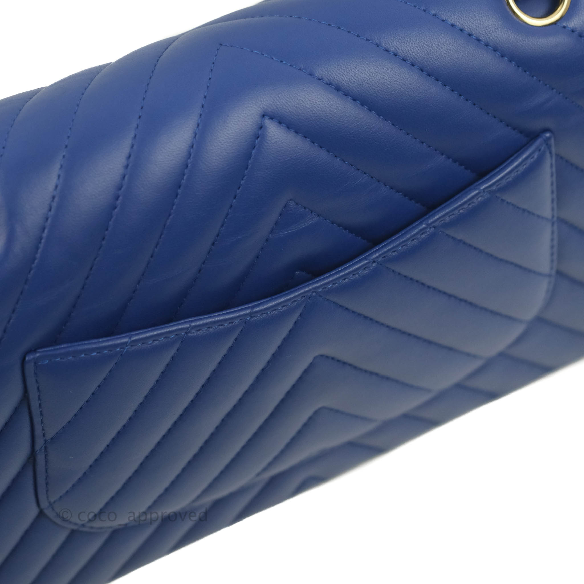 Chanel Classic M/L Medium Chevron Double Flap Bag in Blue Lambskin with Gold Hardware - Luxury Handbag for Women, Perfect for Parties, Dating & Special Occasions
