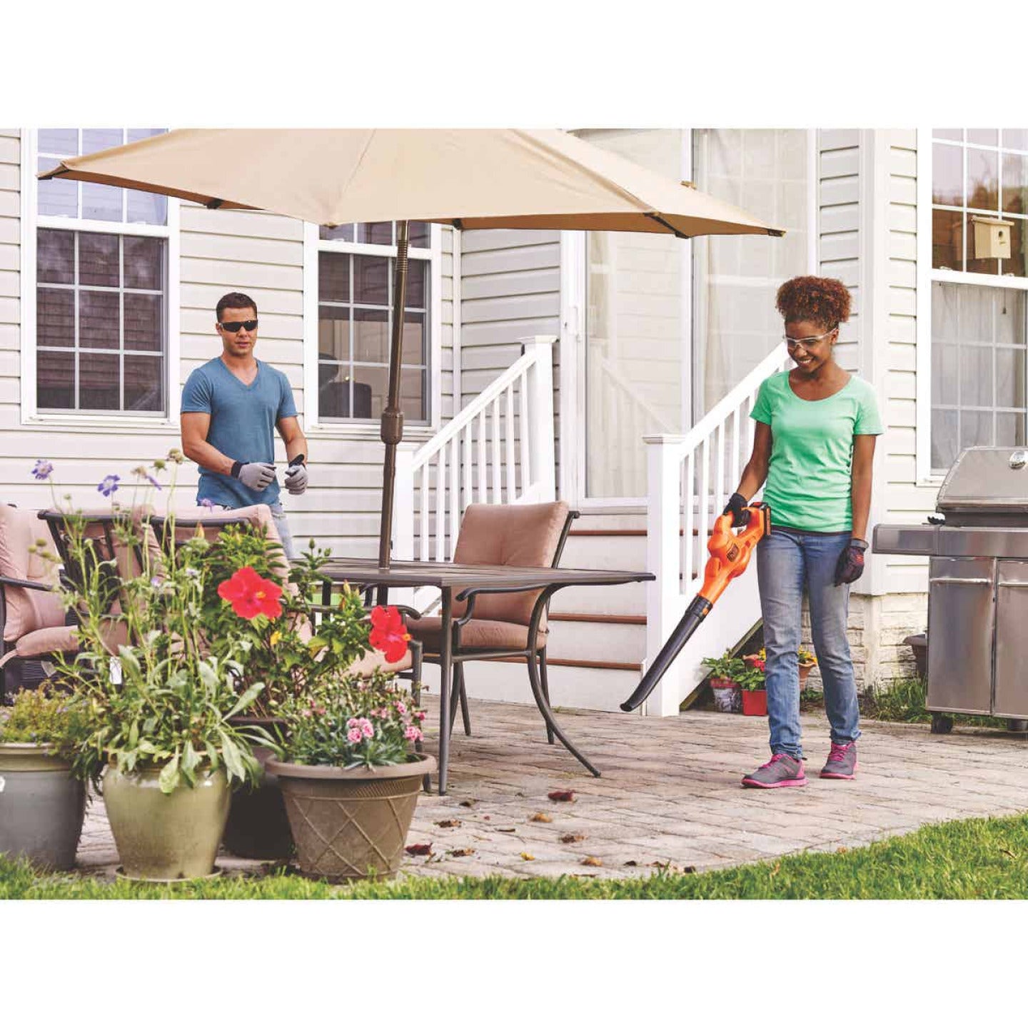 BLACK + DECKER 20V Max Lithium Cordless Sweeper - Lightweight Handheld Vacuum for Hard Floors & Carpets | Perfect for Quick Cleanups in Home, Office & Car