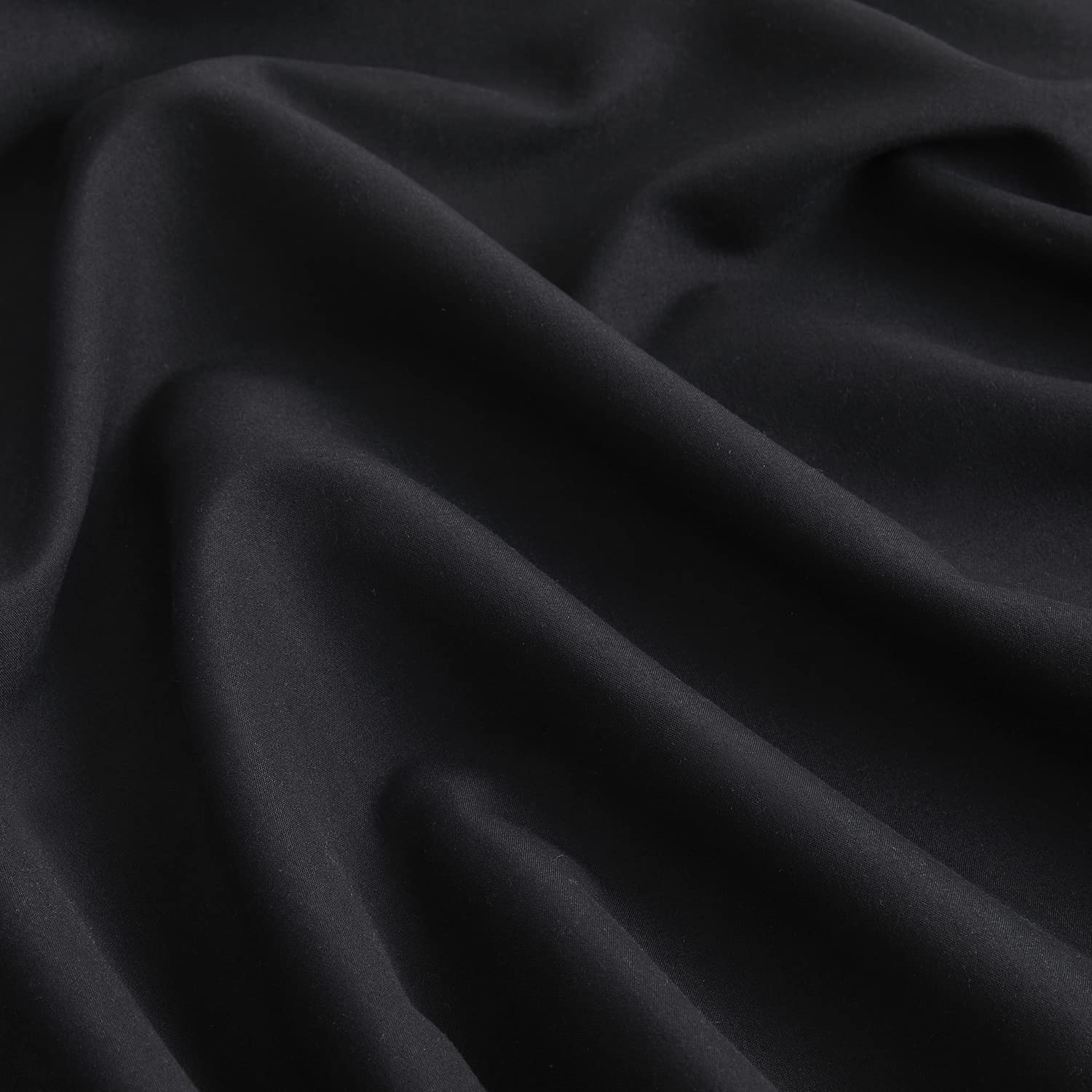Empyrean Bedding Pillow Case – Premium Black Standard Size Pillowcases (20”x30”) – Soft Cooling Microfiber Pillow Covers – Stain & Fade Resistant – Ideal for Queen Beds, Hotels & Guest Rooms