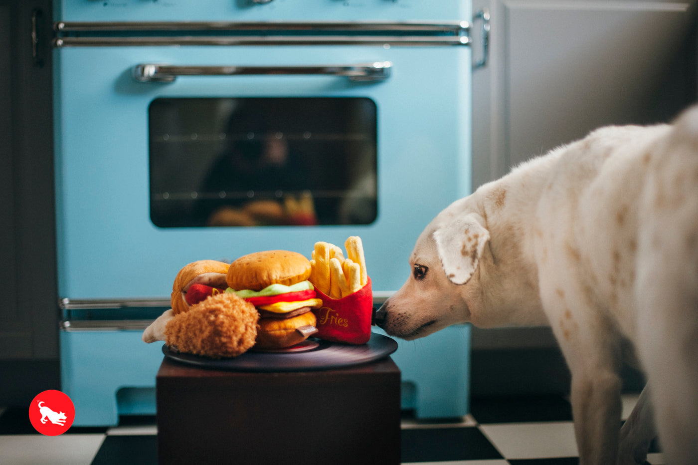 American Classic® La Hamburguesa Plush Dog Toy - Soft & Durable Chew Toy for Small & Large Dogs - Perfect for Playtime, Training & Cuddling