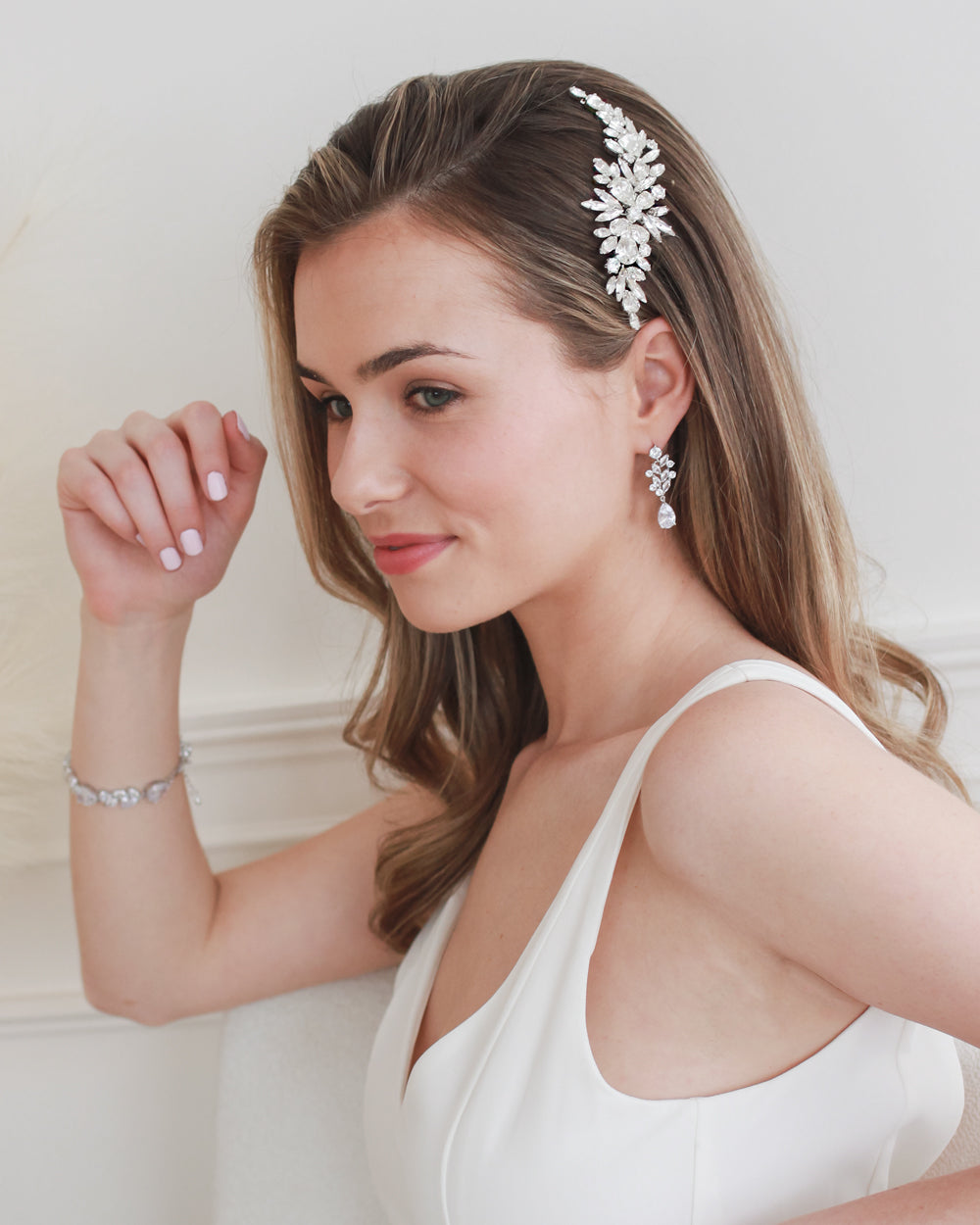 Freya Bridal Comb – Elegant Wedding Hair Accessory for Brides | Perfect for Weddings, Prom & Special Occasions